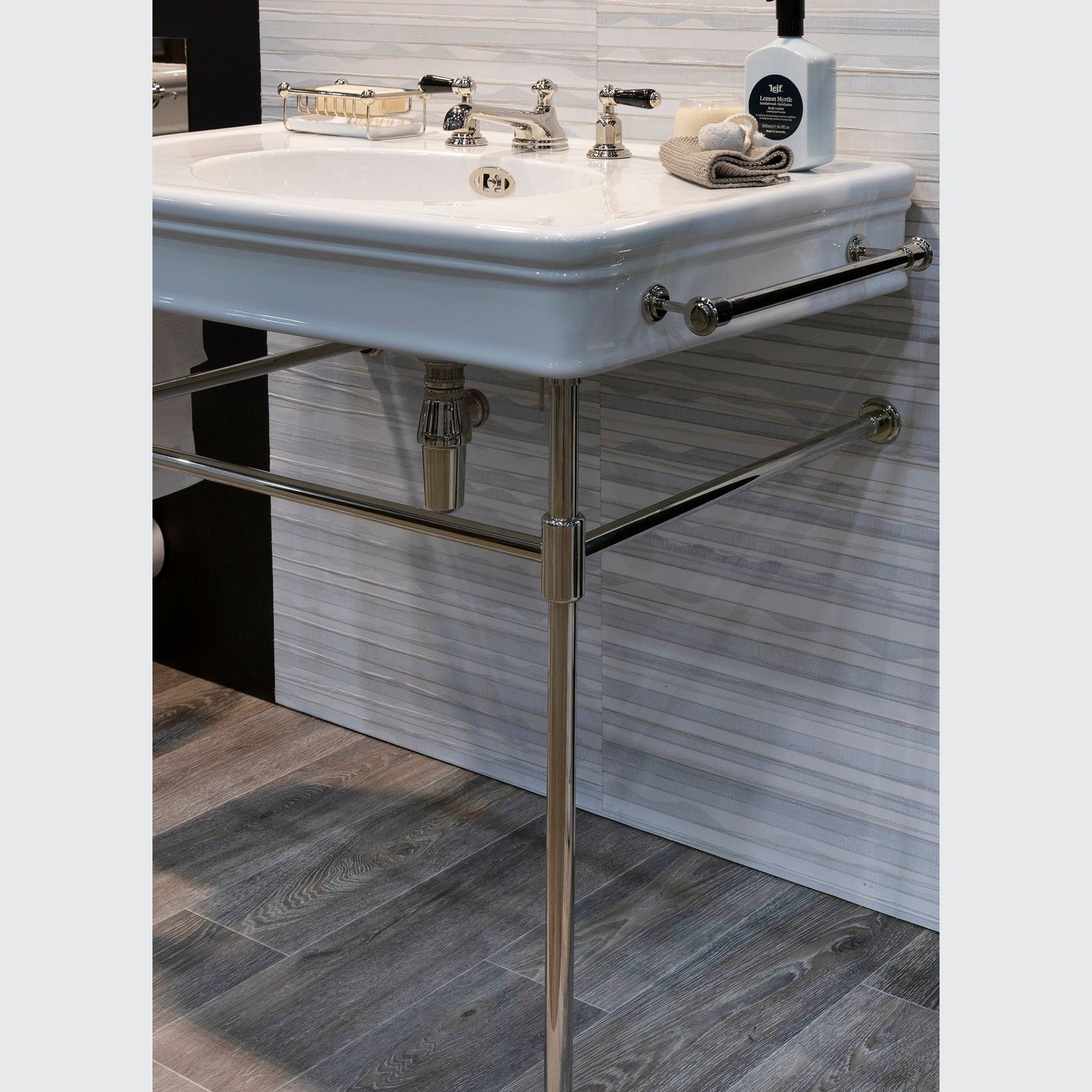 Lonsdale 860 basin gallery detail image