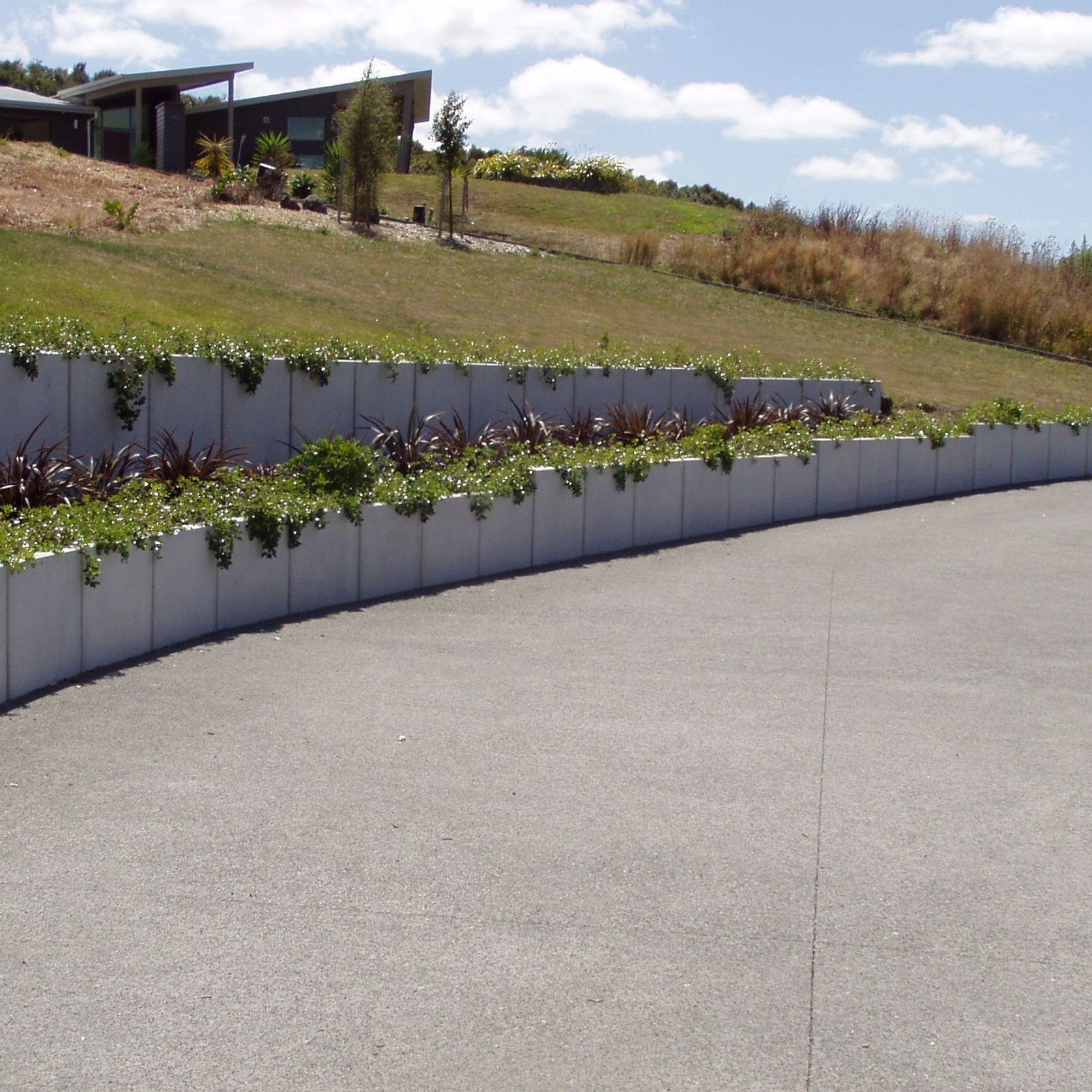Lusit® Retaining Wall System gallery detail image