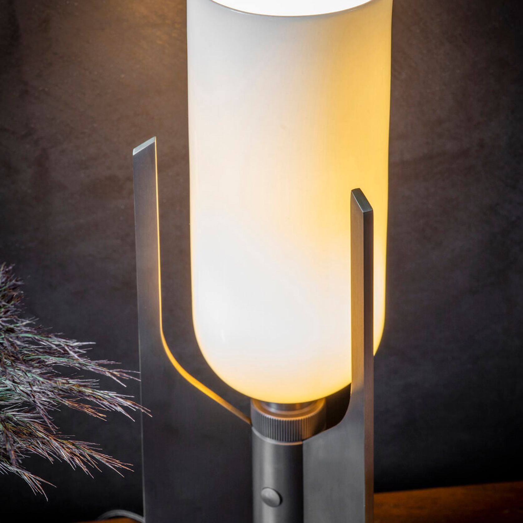 Pennon Table Lamp gallery detail image
