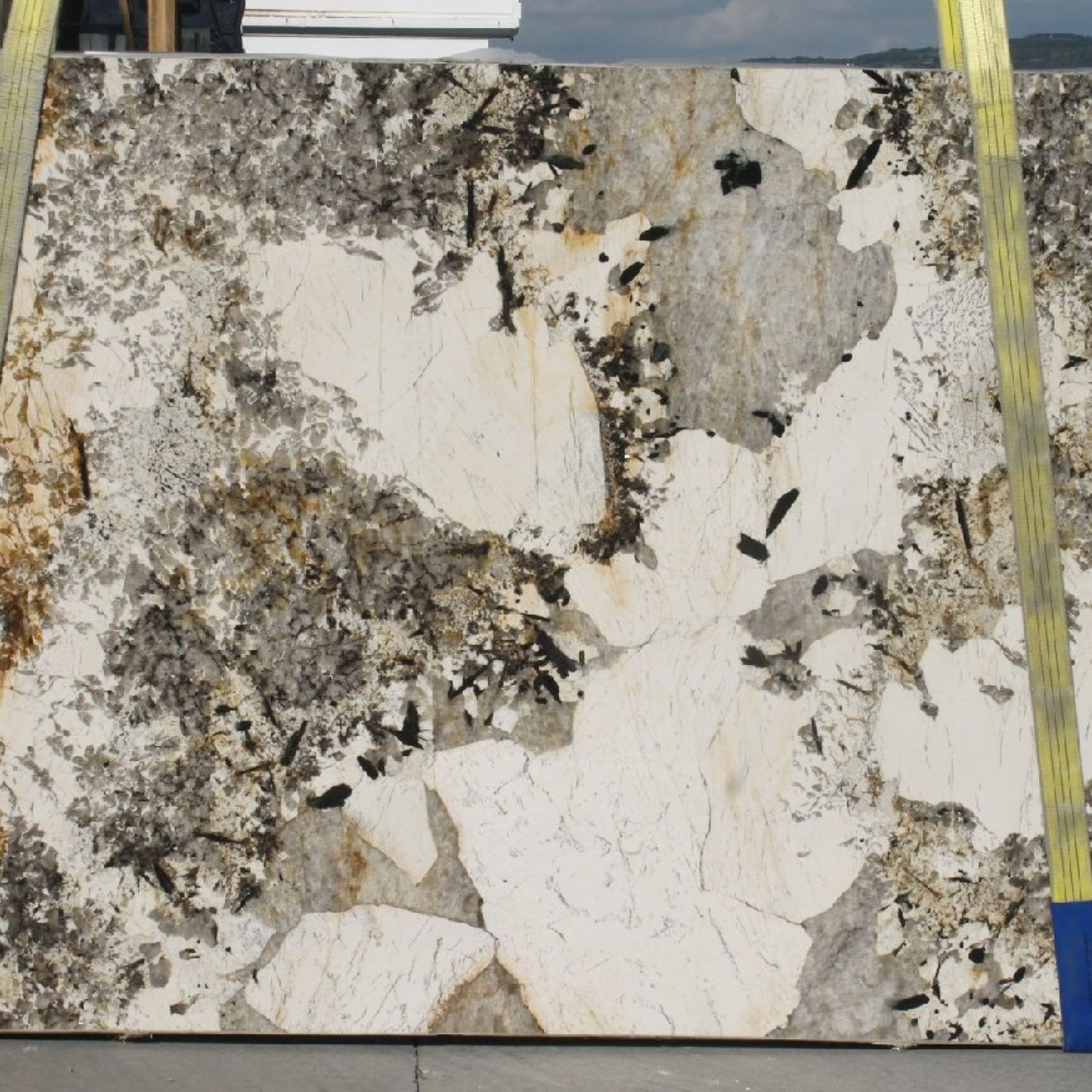 Quartzite Slabs gallery detail image
