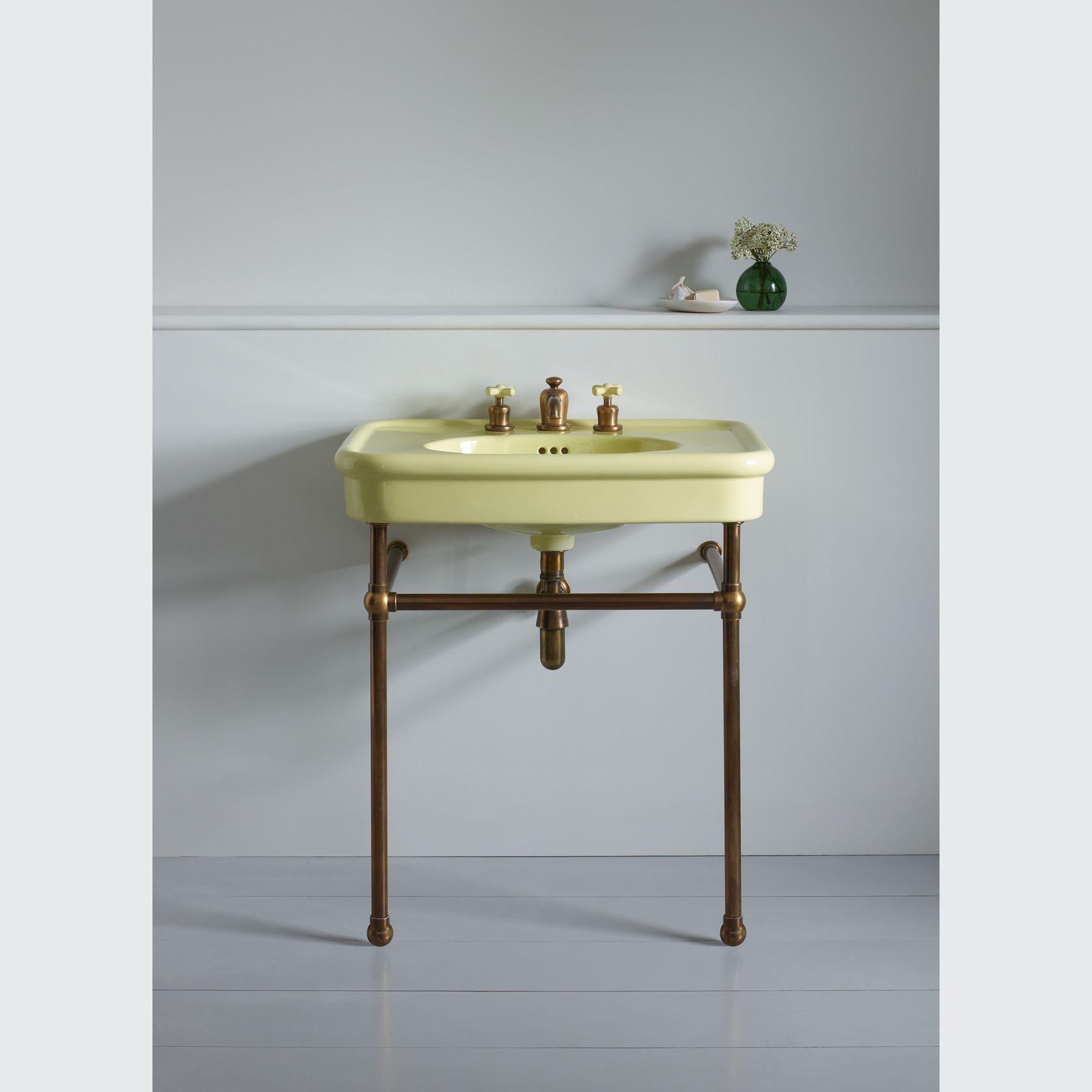 Rockwell Basin on Basin Stand gallery detail image