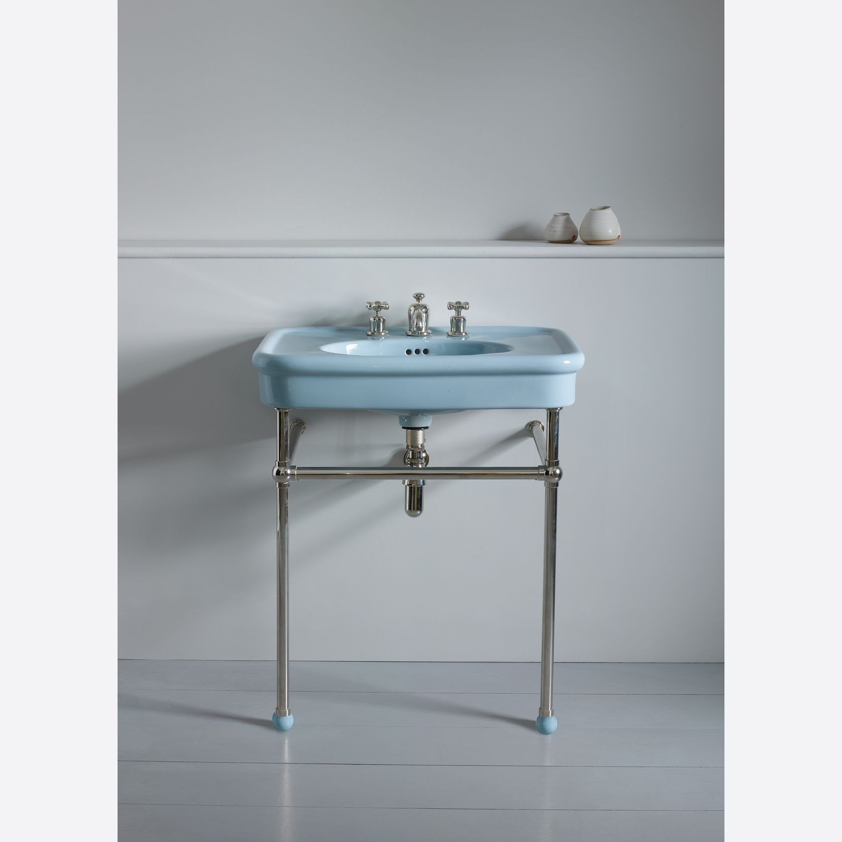 Rockwell Basin on Basin Stand gallery detail image