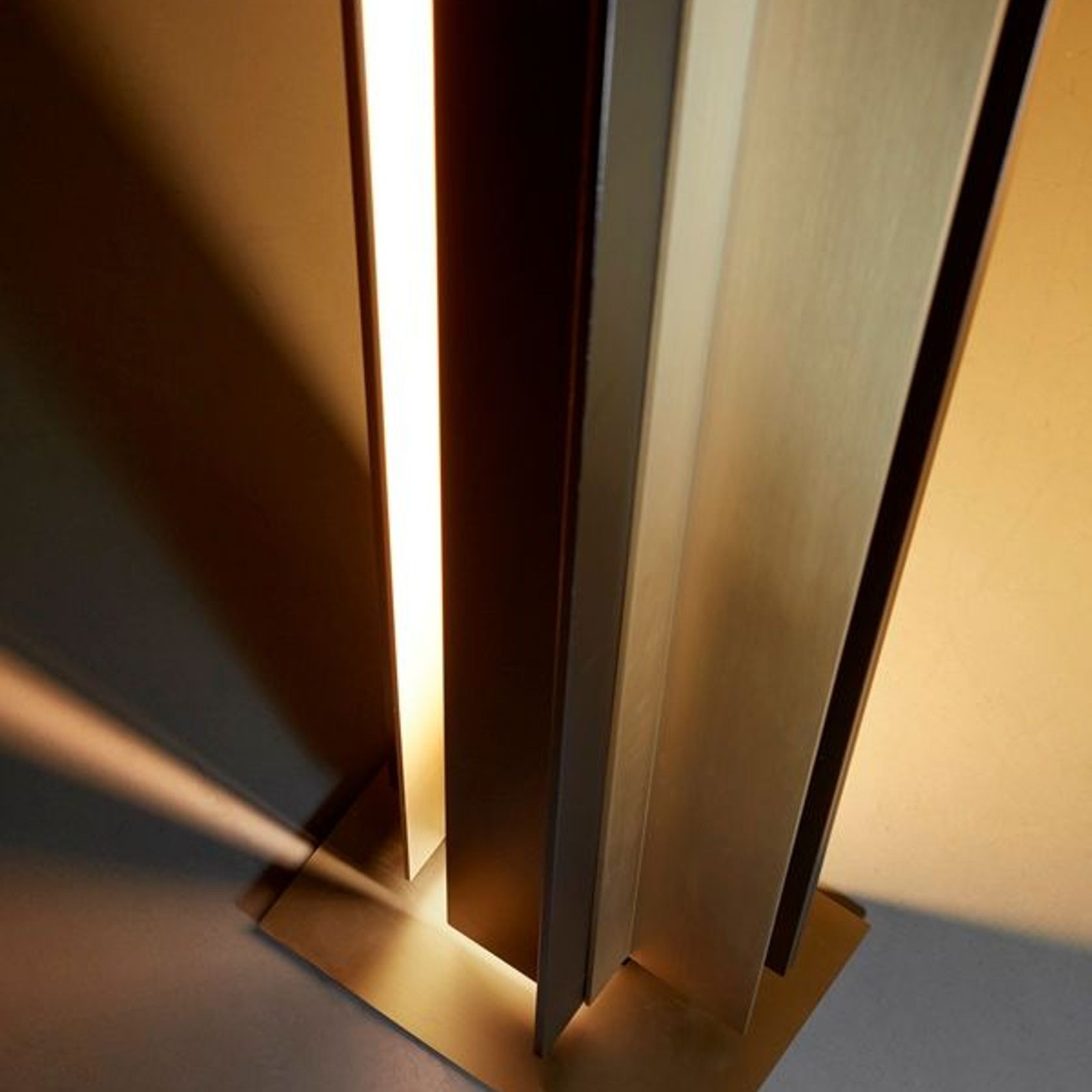 Secret Floor Lamp gallery detail image