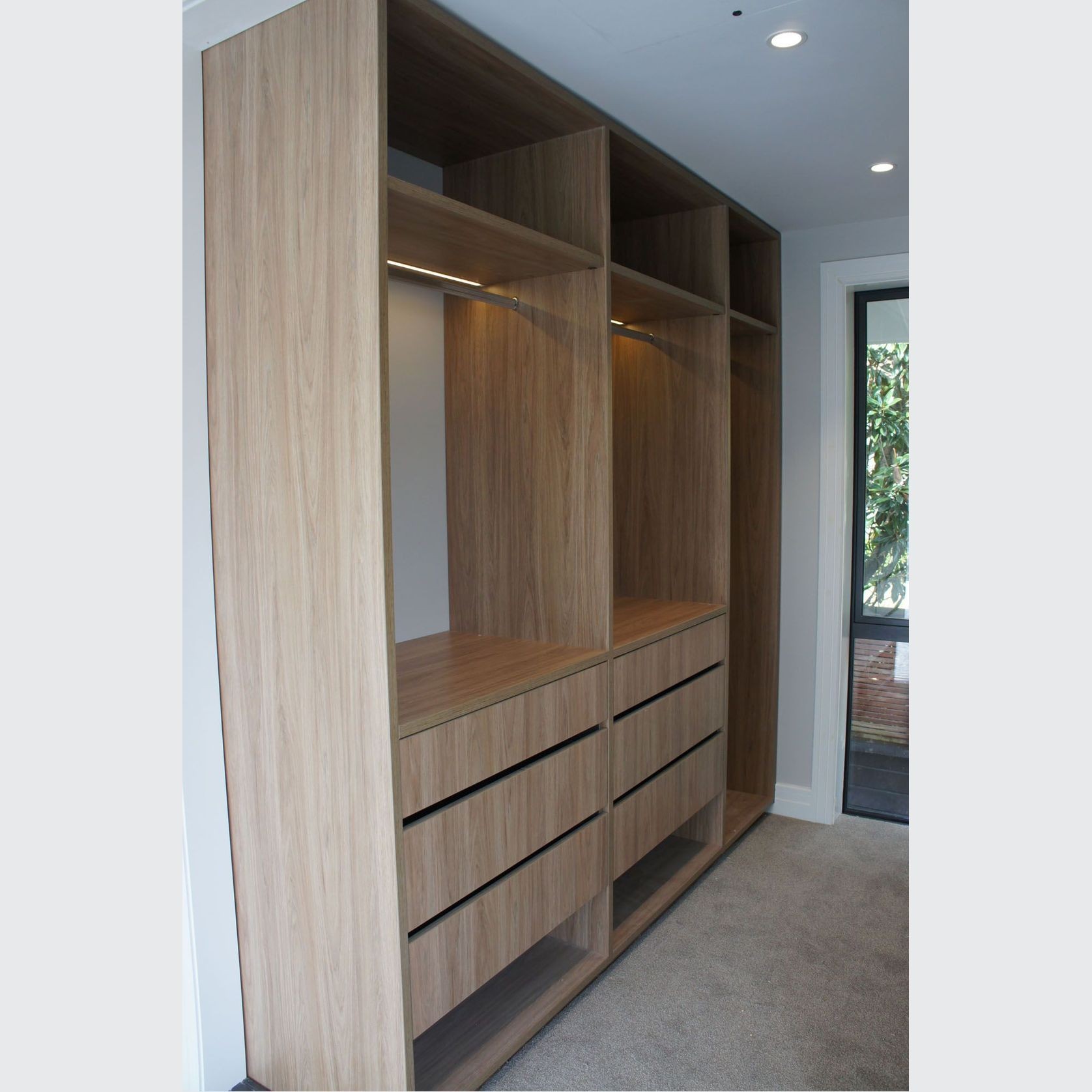 URBAN range - Wardrobe in "Baroque" Woodgrain gallery detail image