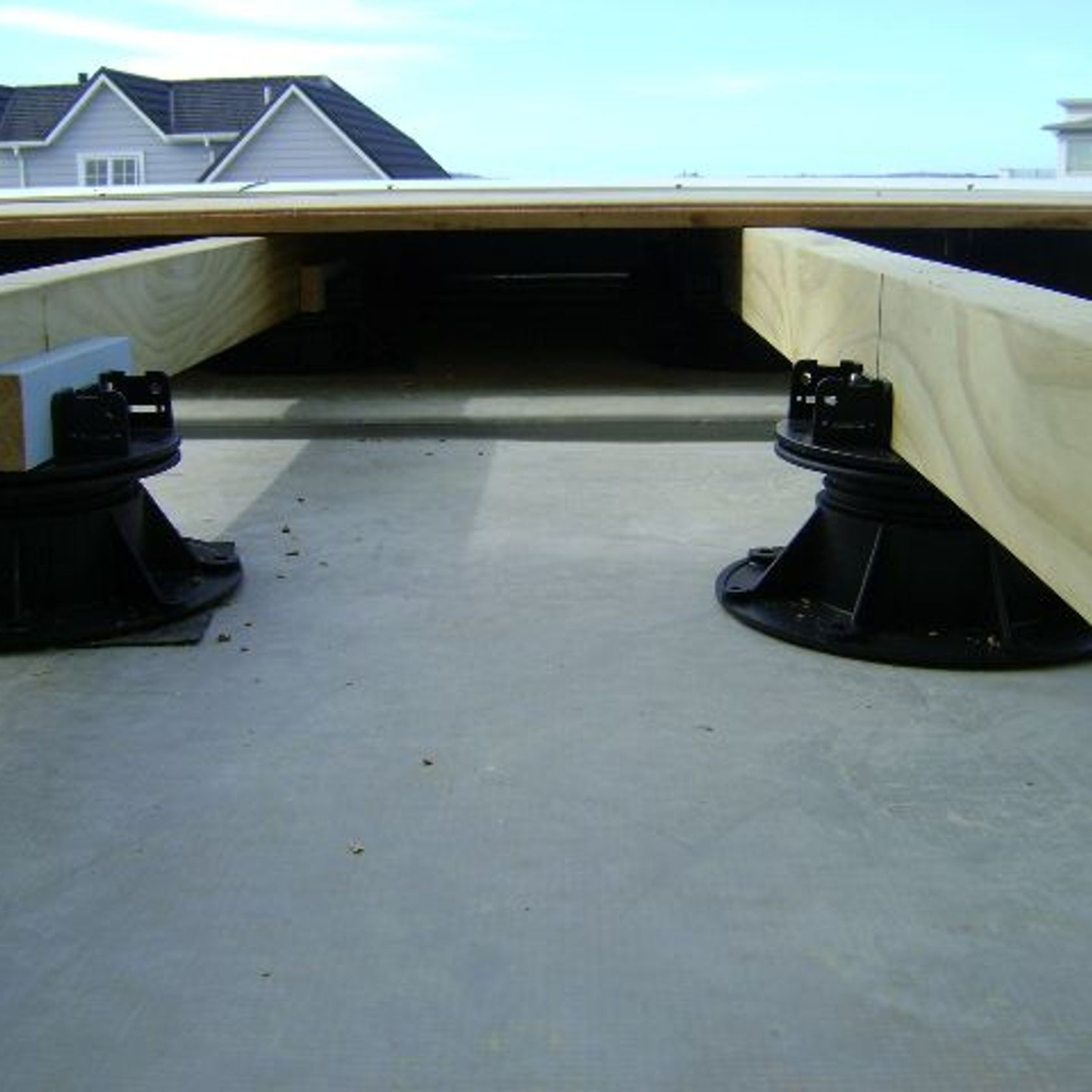 Viking Buzon Pedestals gallery detail image