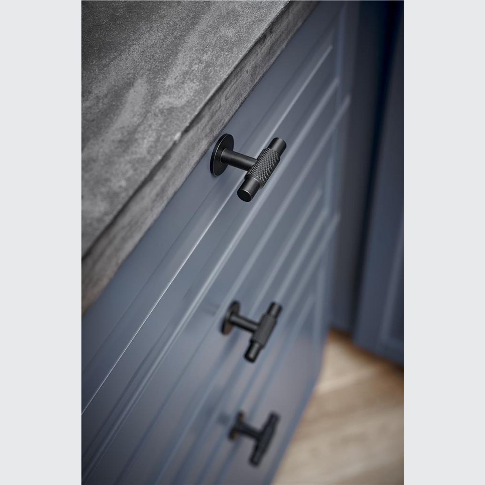 Furnipart Manor T Knob 30mm | Handle gallery detail image