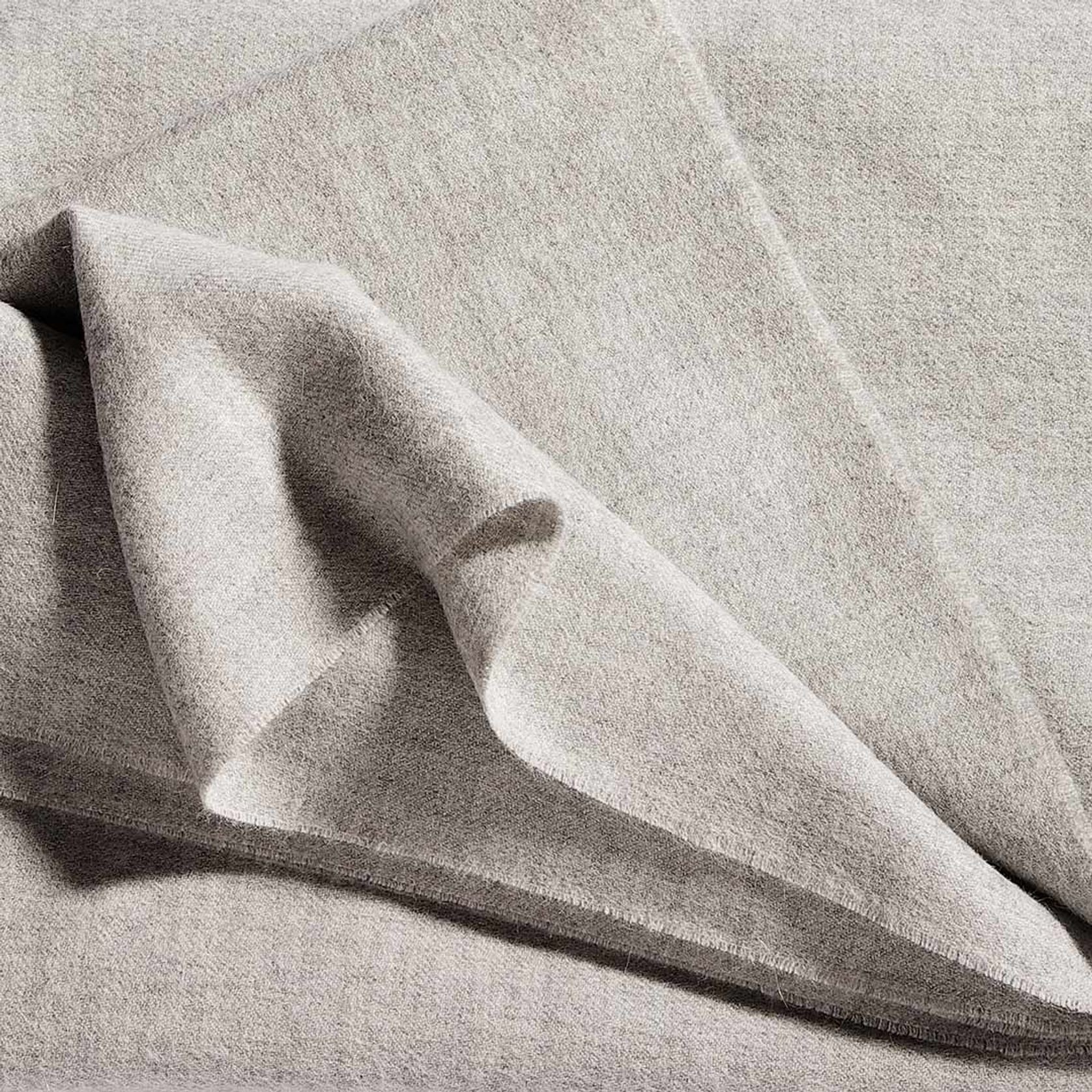 Fischbacher 1819 Alpaca Throw - Puro Fog gallery detail image