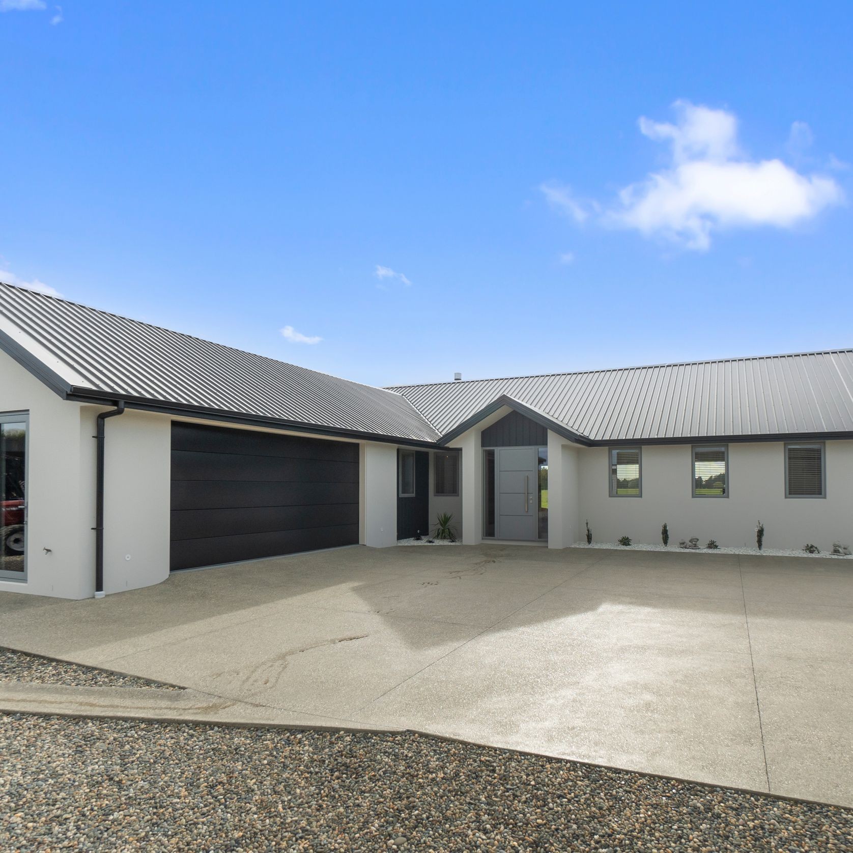 MagnaFlow™ Steel Roofing & Cladding Protective Coating gallery detail image