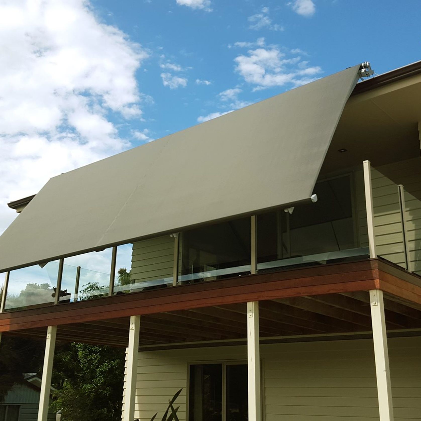 Euro Boulevard Awning gallery detail image