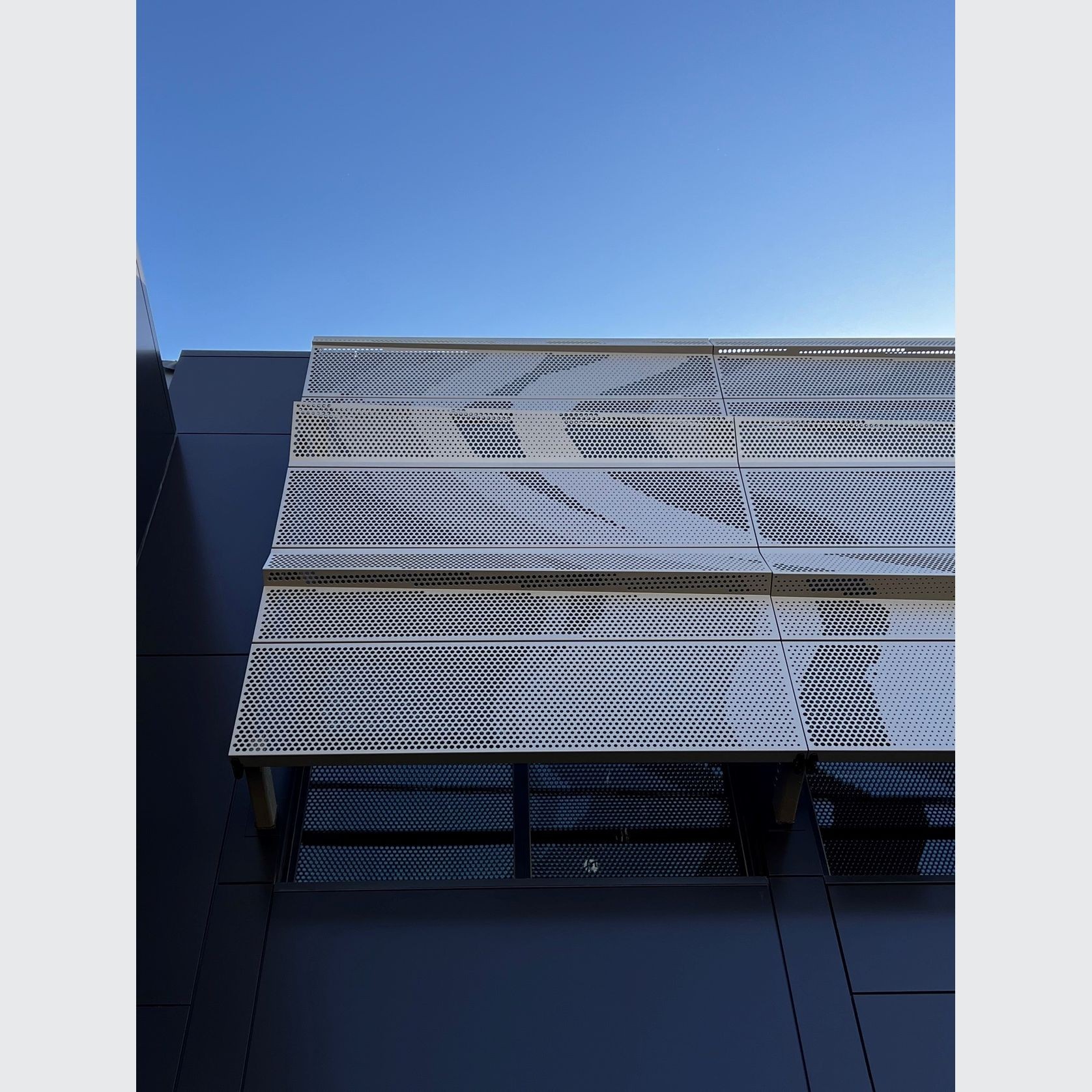 Atmosphere - Sunscreen Facade Panels gallery detail image