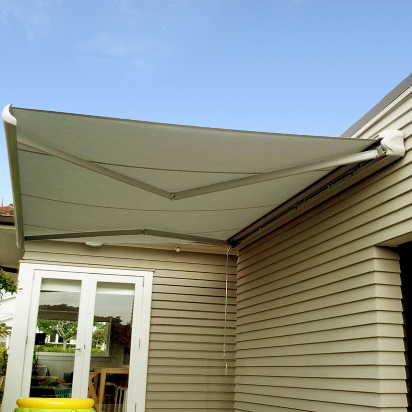 Cabriolet Boulevard Awning gallery detail image