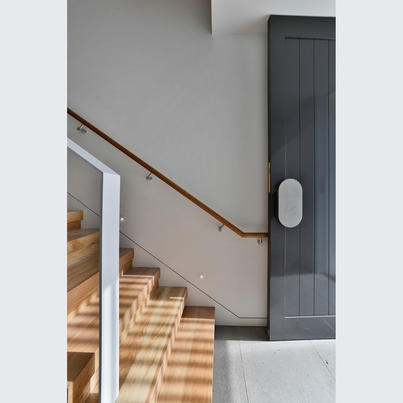 HB520 Stair Rail Bracket for Handrails gallery detail image