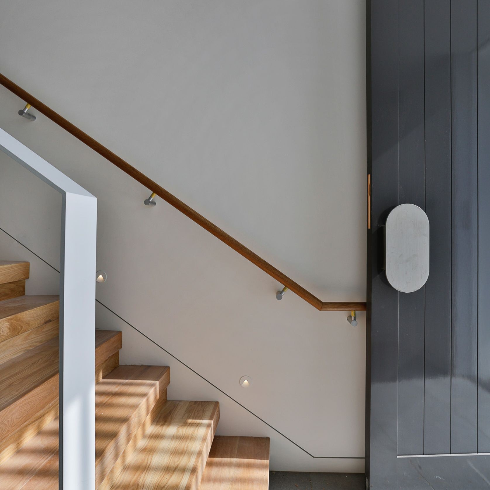 HB520 Stair Rail Bracket for Handrails gallery detail image