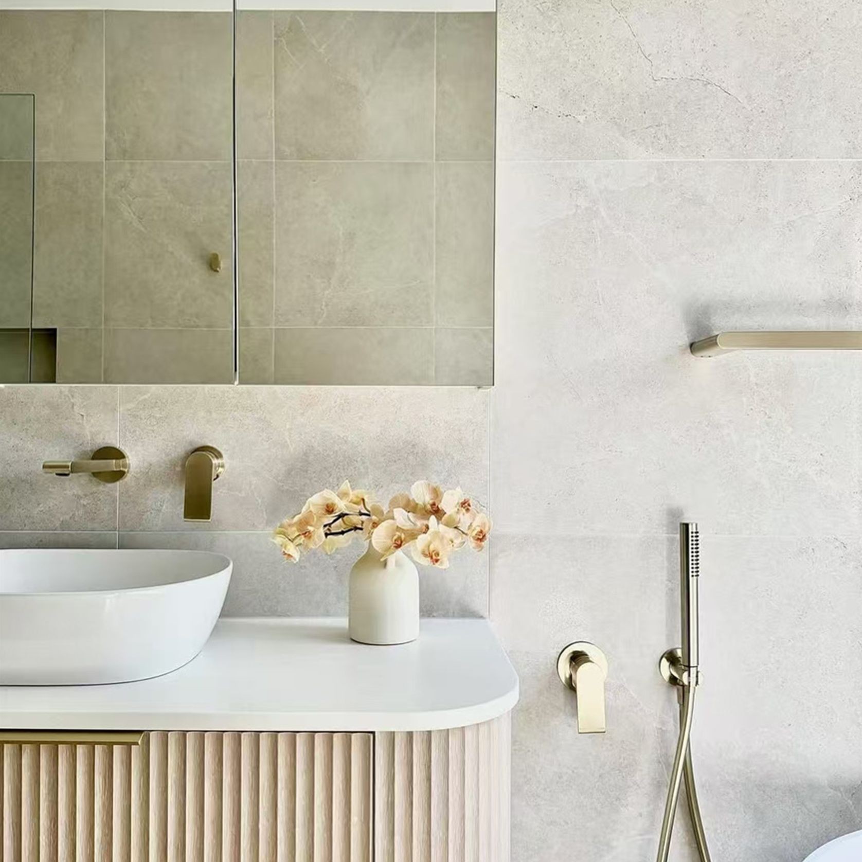 Bianca Basin/Bath Mixer Back Plate 230mm | Brushed Nickel gallery detail image