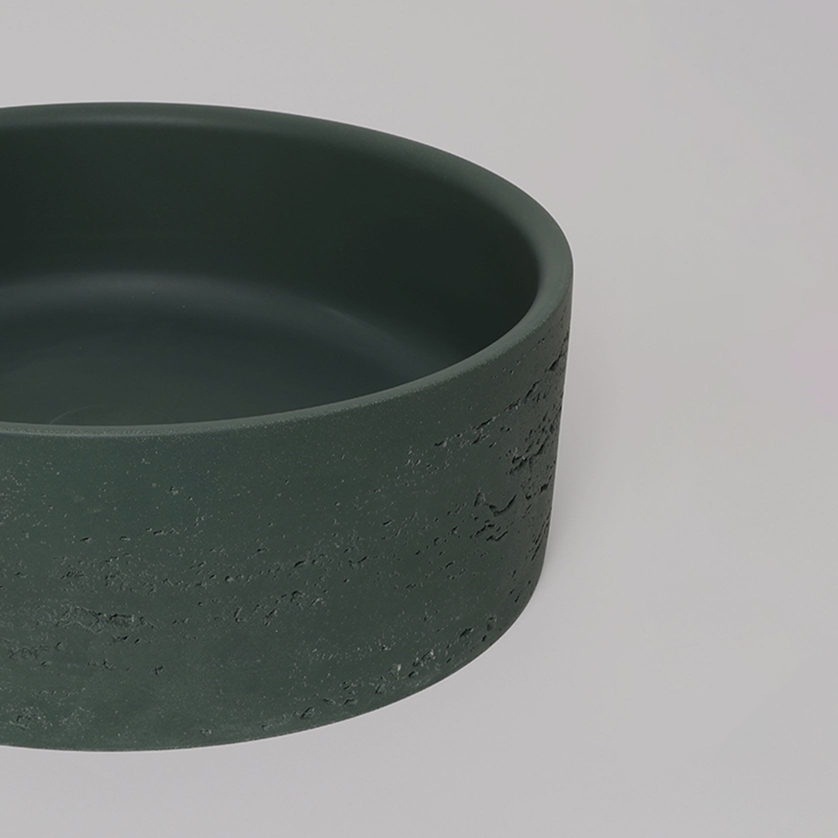 Alma Amos Circle Rustic Concrete Basin Forest Green gallery detail image
