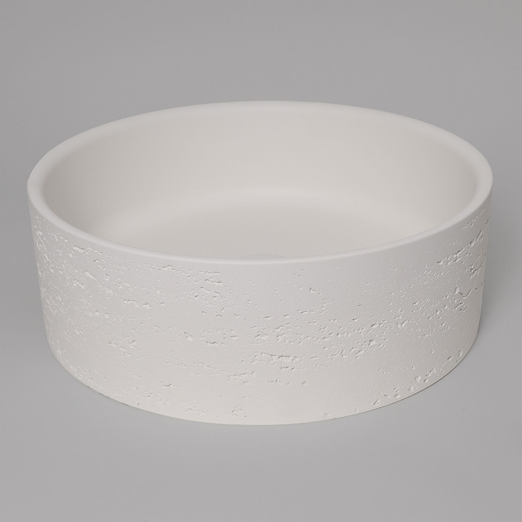 Alma Amos Circle Rustic Concrete Basin Arctic White gallery detail image