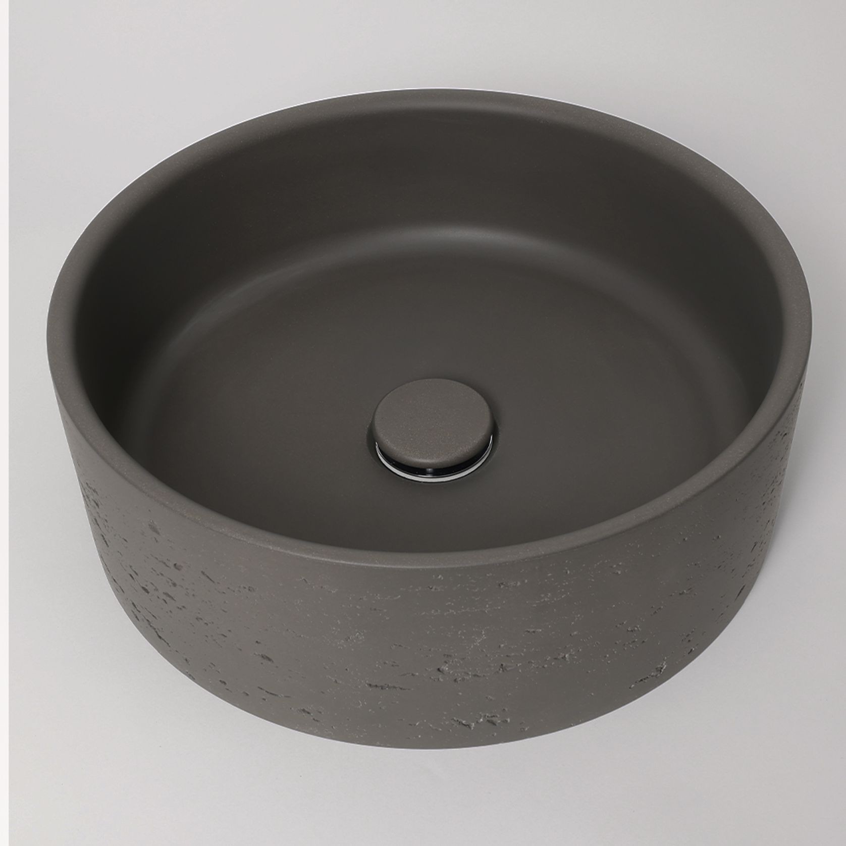 Alma Amos Circle Rustic Concrete Basin Meteor Grey gallery detail image