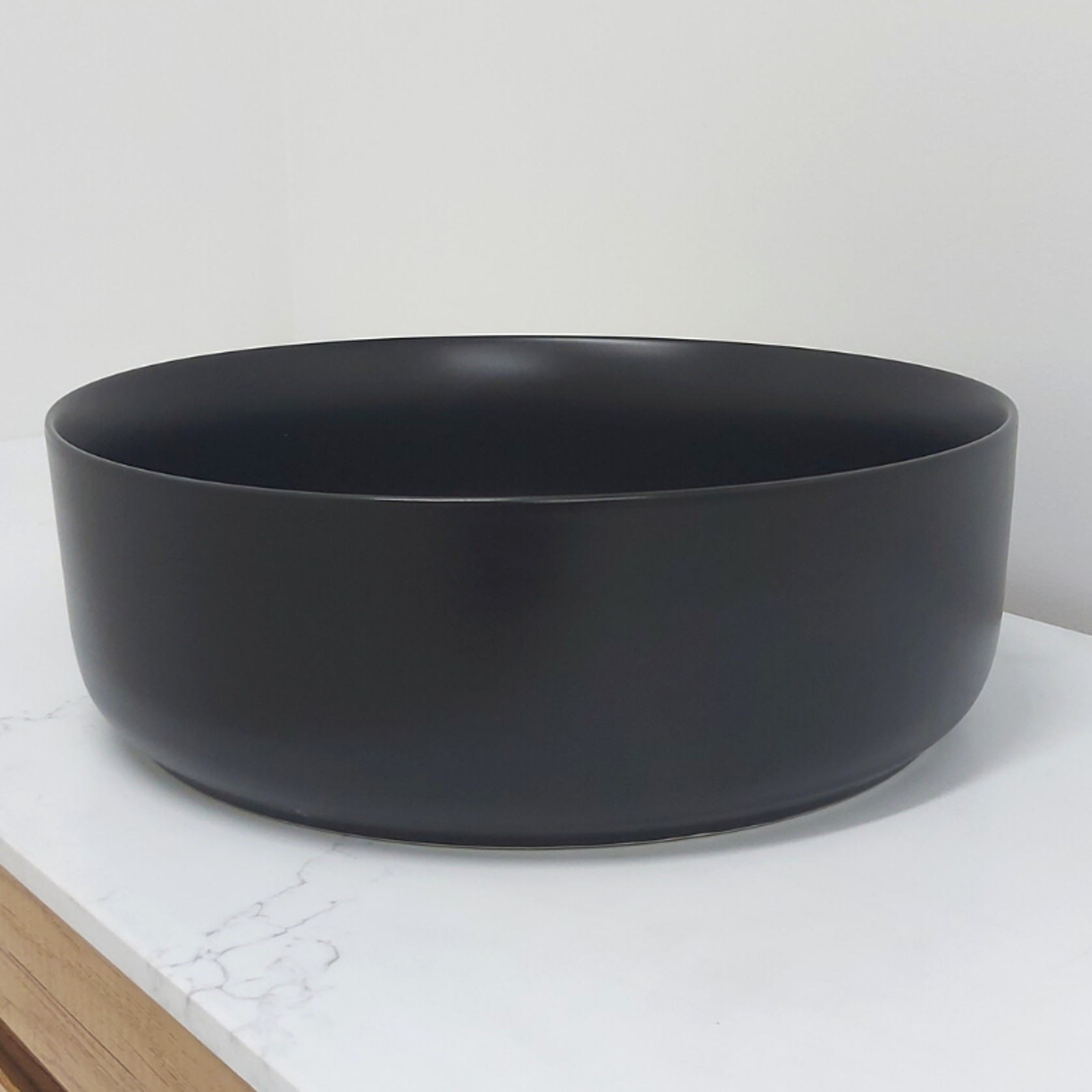 Siera Round Slimline Ceramic Vessel Basin Matte Black gallery detail image