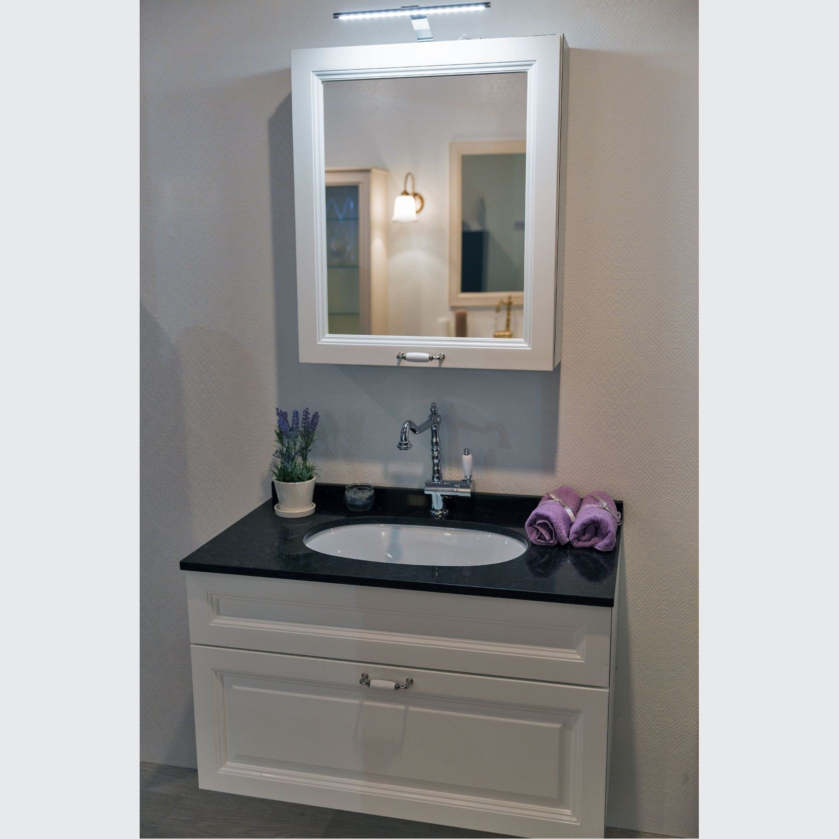Custom  Vanity Tops and Basins gallery detail image