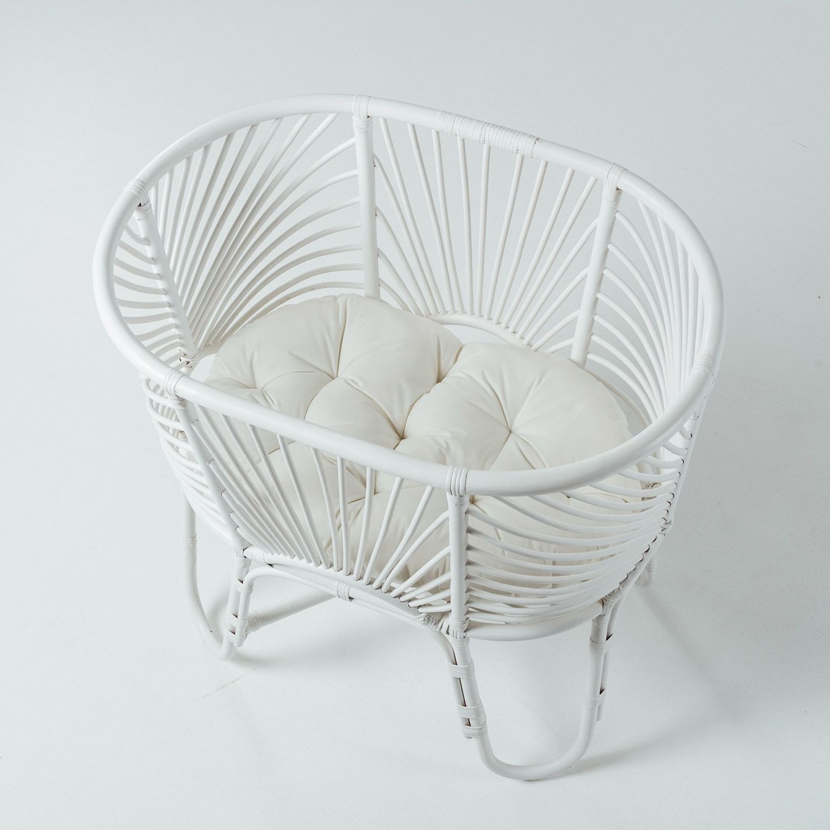 Rattan Bassinet – White gallery detail image