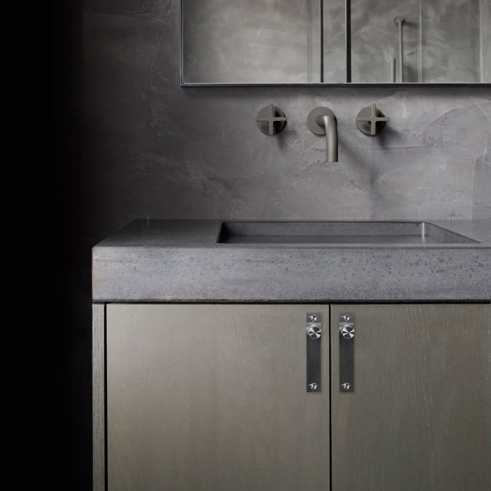 Cross Furniture Knob Plate Set gallery detail image