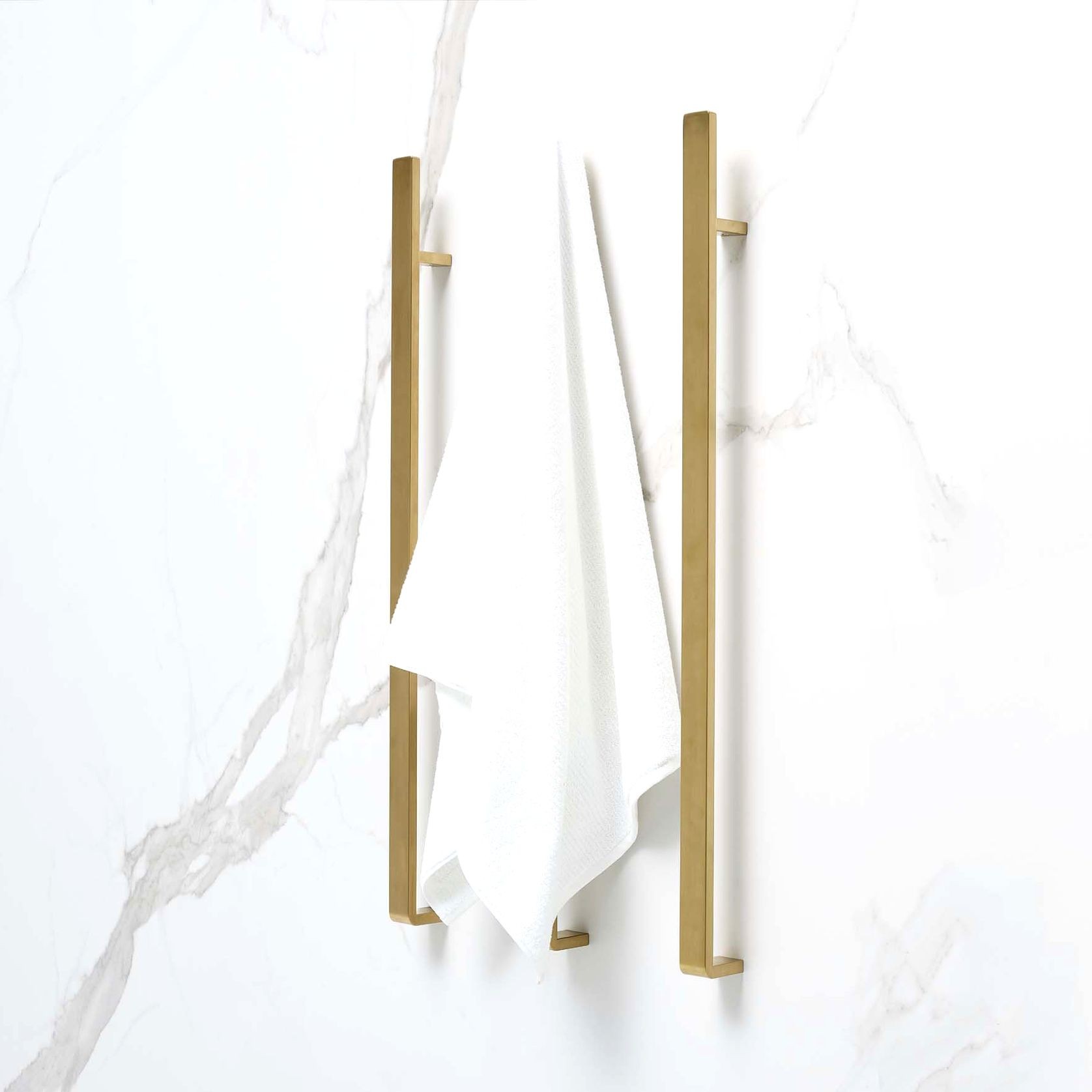 Icona - Mont Vertical Heated Towel Rails gallery detail image