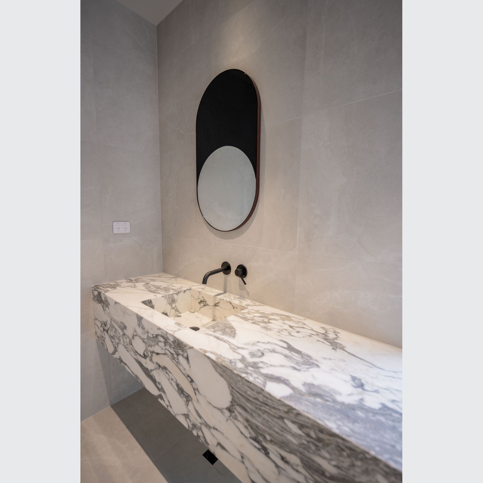 BATHROOM INTEGRATED VANITY gallery detail image