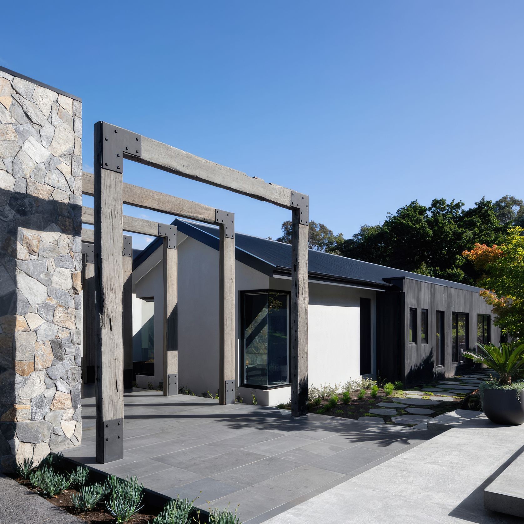 Timber Posts & Beams gallery detail image