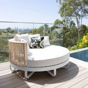 Cannes Round Aluminium Daybed in White with Cream Rope gallery detail image