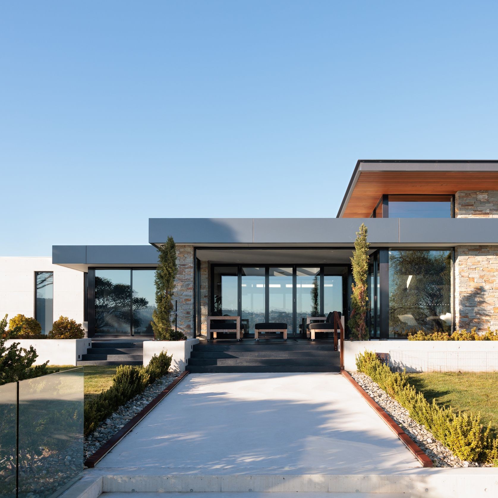 Elevate | Series 411 | Bi-Fold Door (Top Hung) gallery detail image