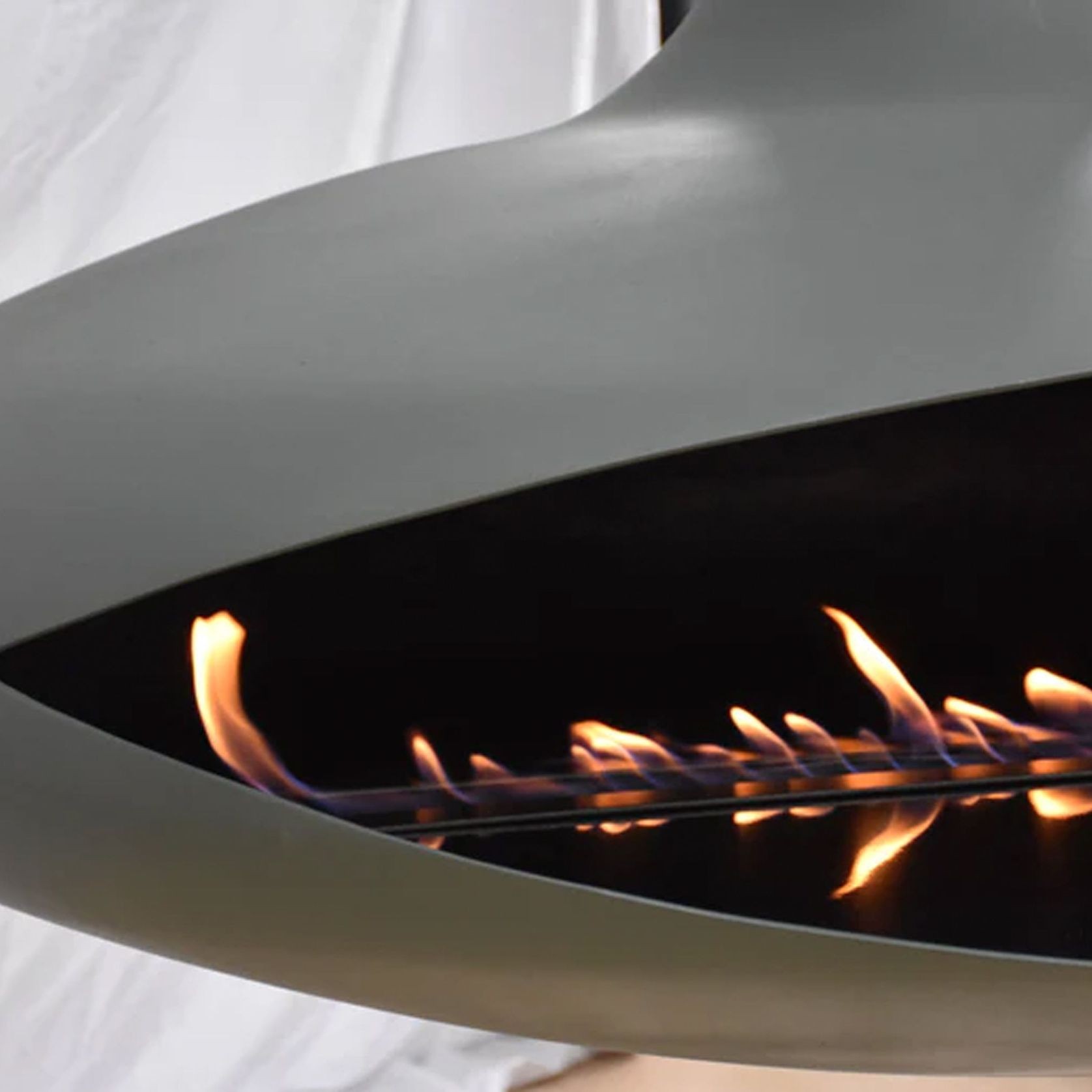 Zen Elegante 1200 Bio-Ethanol Suspended Fireplace gallery detail image