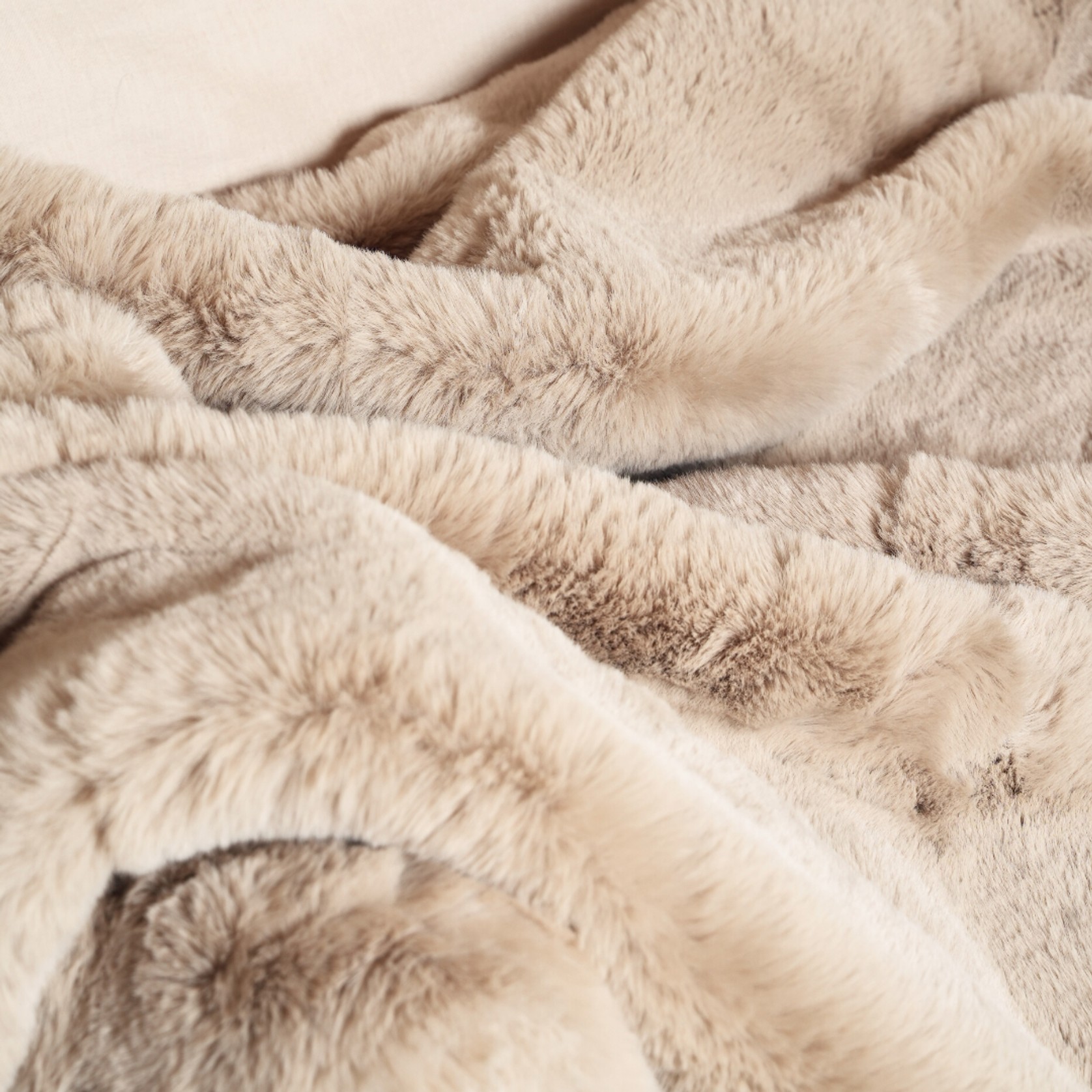 Vegan Fur Throw - Big Bear Pewter gallery detail image