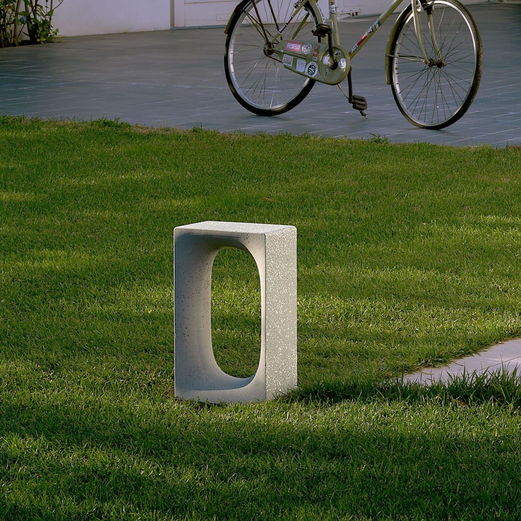 Jan Outdoor Floor Lamp gallery detail image