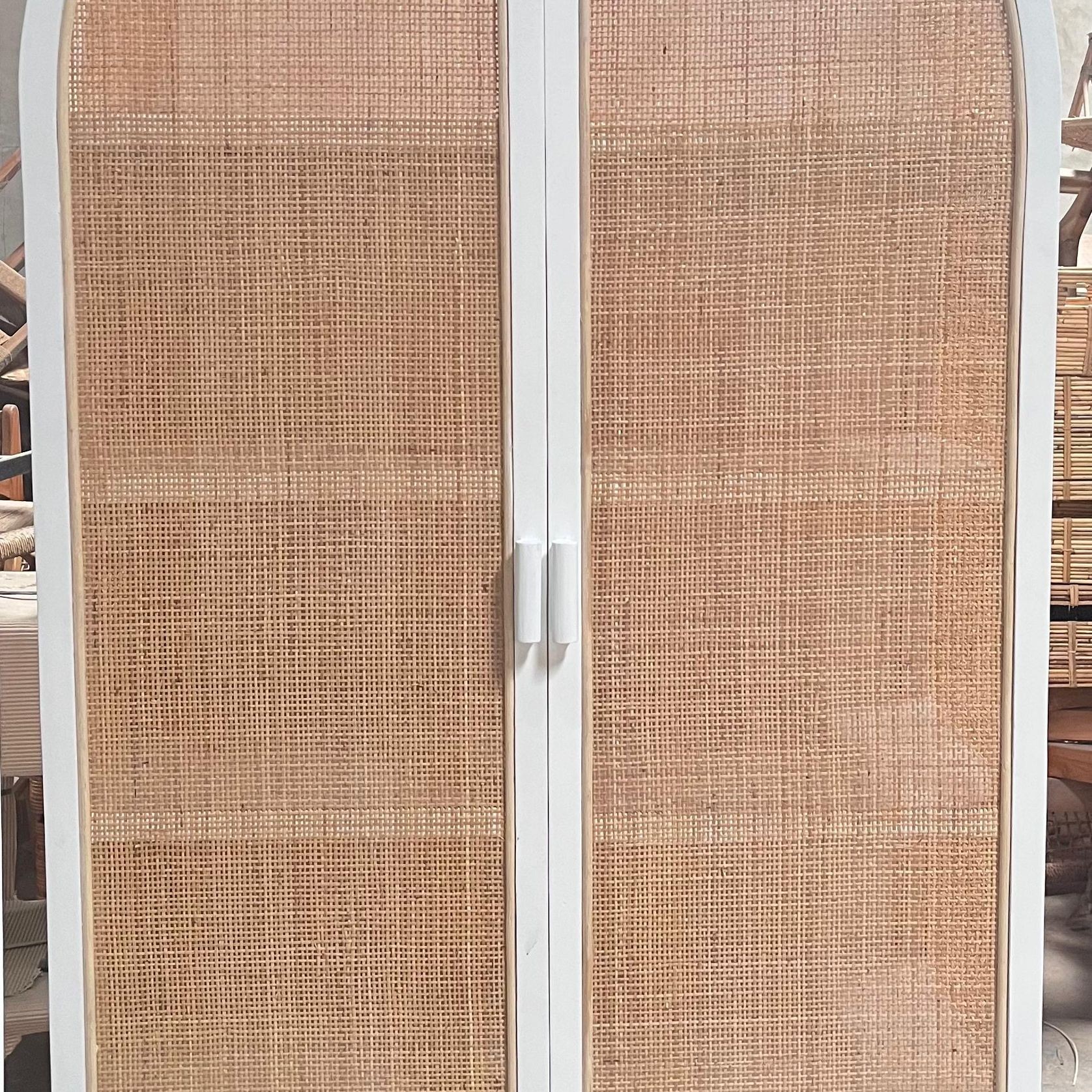 Rattan Arched 2 Door Shelving Unit – White gallery detail image