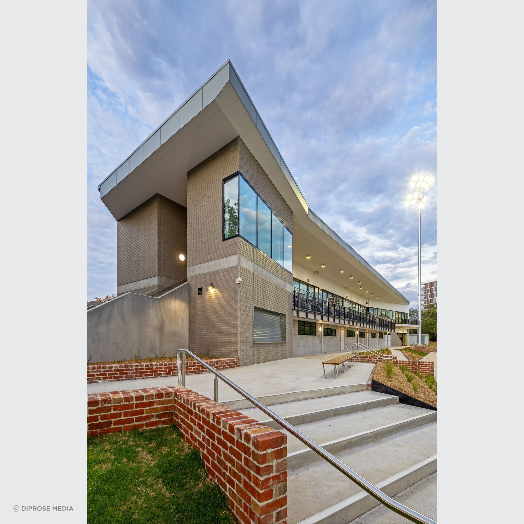 Brick Inlay podium, Toorak Pavilion