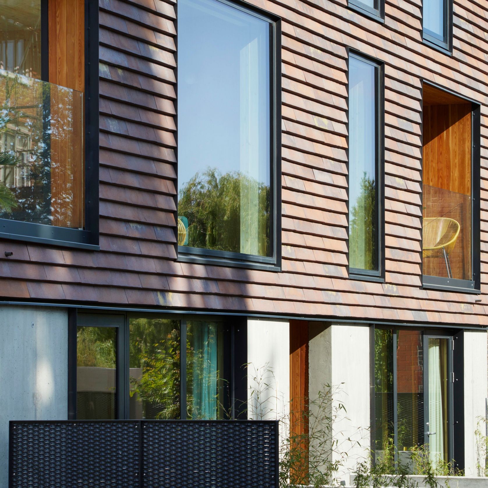 Petersen Cover™ gallery detail image