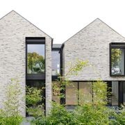 Petersen D91 bricks, Sunset House