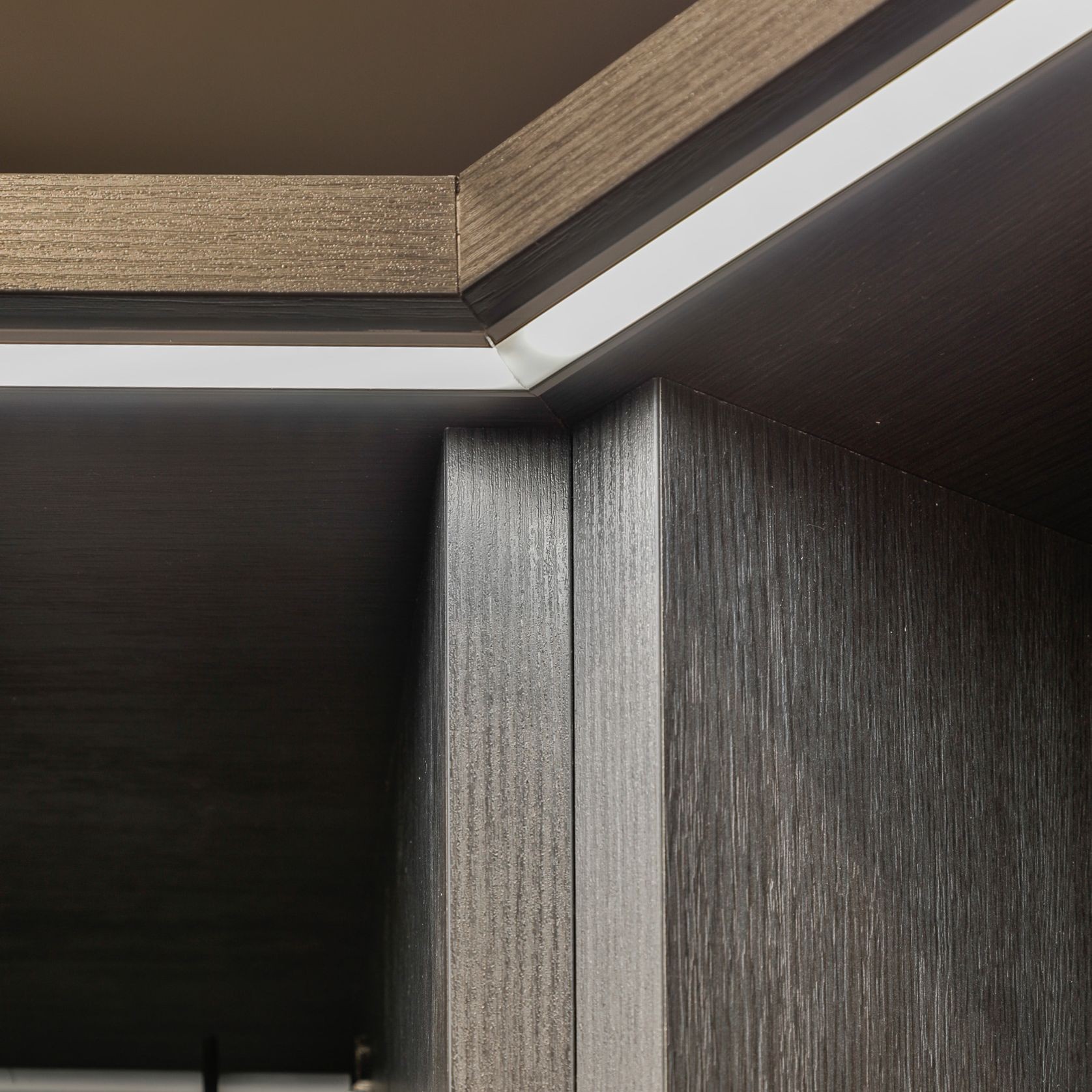 Custom Built In Wardrobe Systems gallery detail image