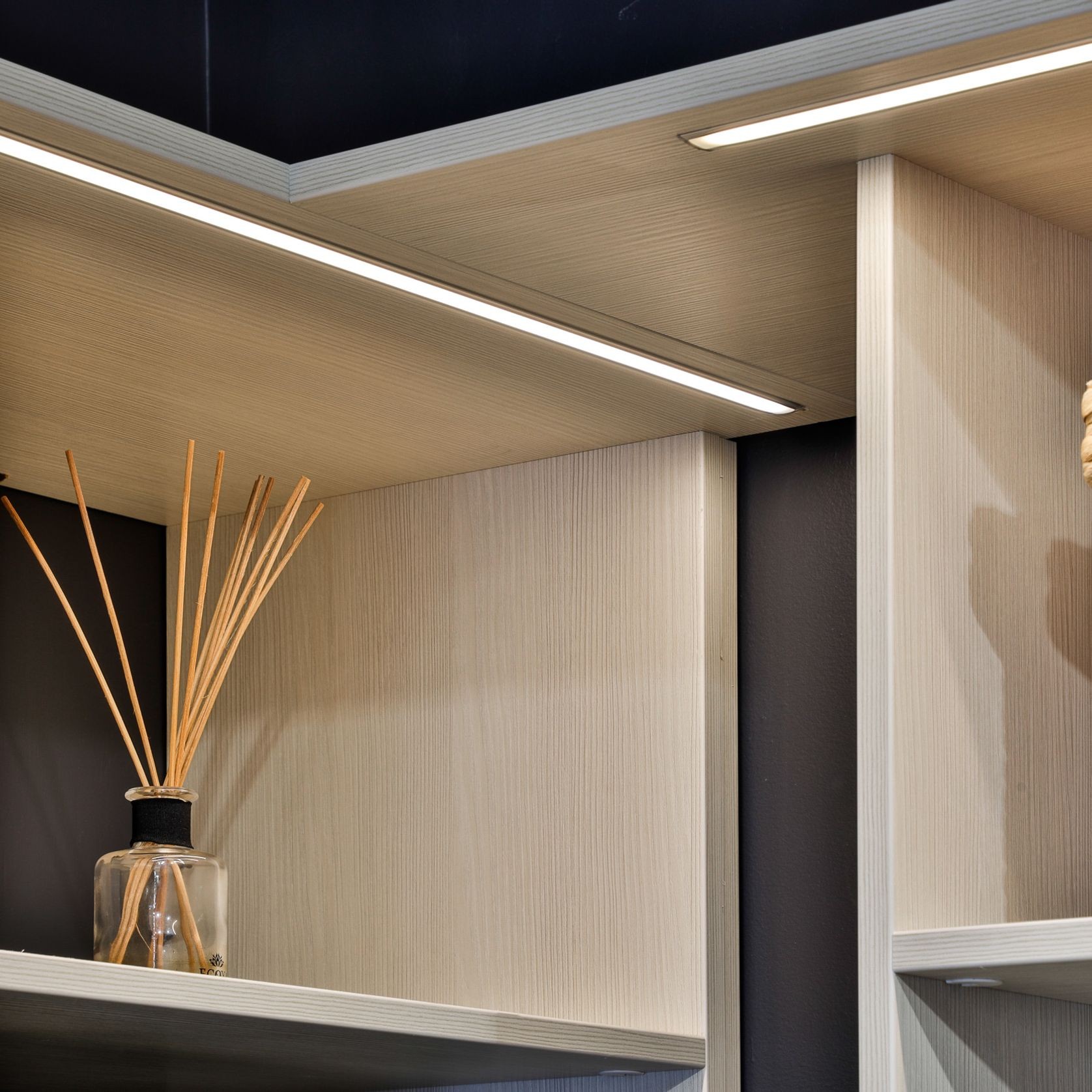 Custom Built In Wardrobe Systems gallery detail image