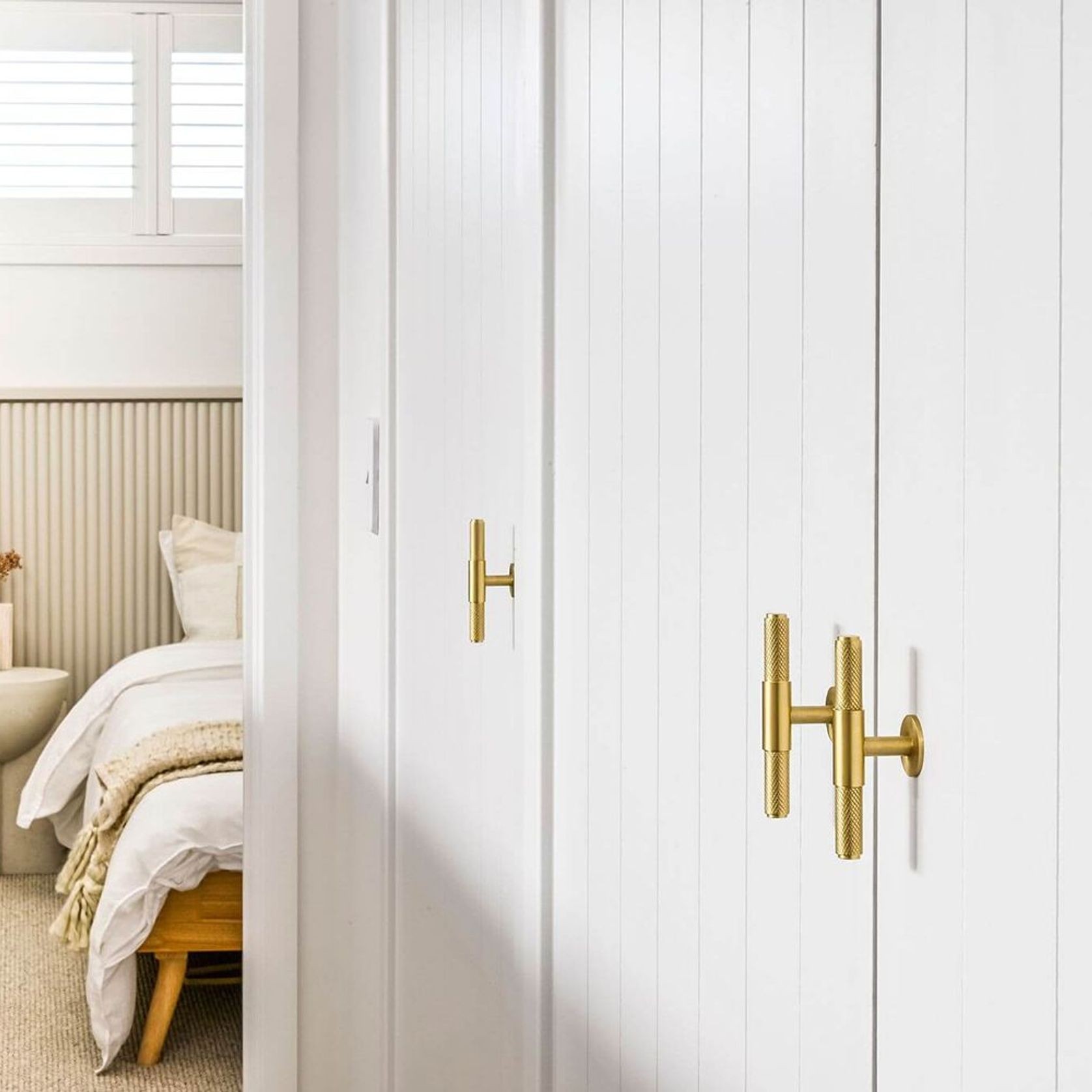 Zanda Zurich Knurled Cabinet T-Bar Handle gallery detail image