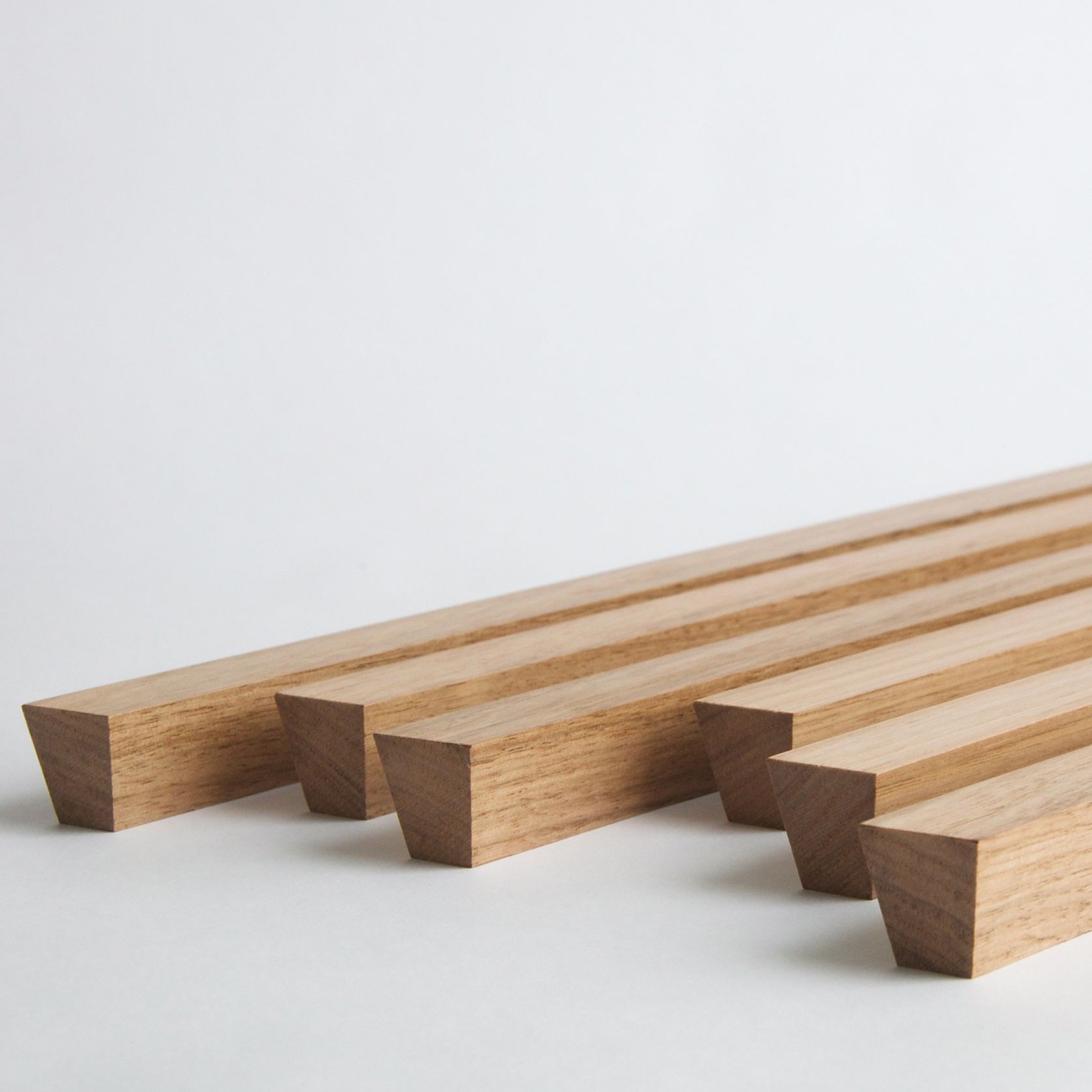 Linear01 Medium Joinery Pull ArchiPro AU