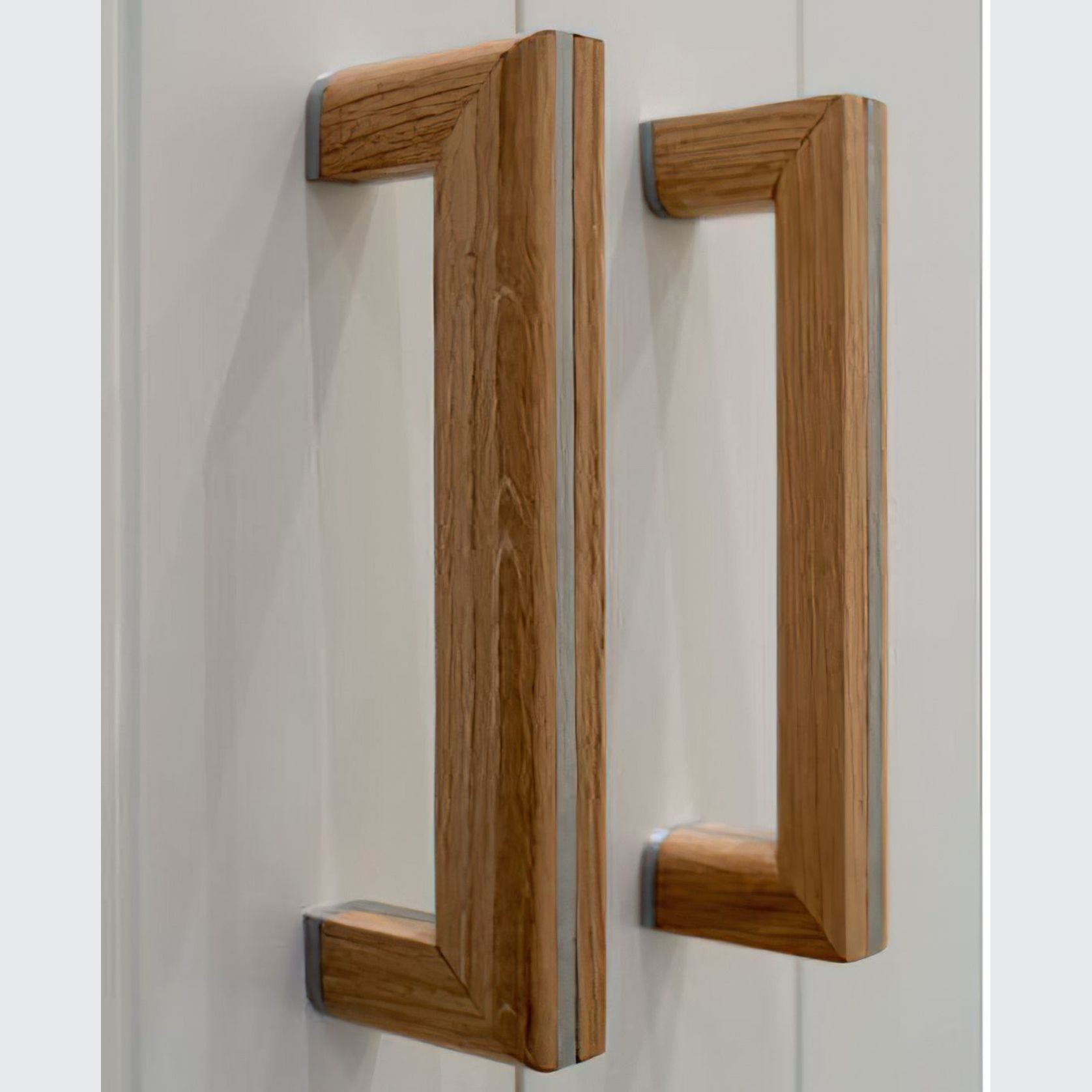 Formani - TWO - Cabinet Handle / Drawer Pull gallery detail image