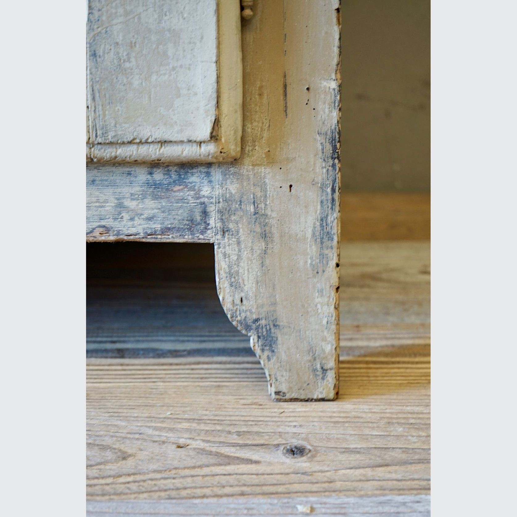 Italian Antique Painted Country Sidebaord gallery detail image