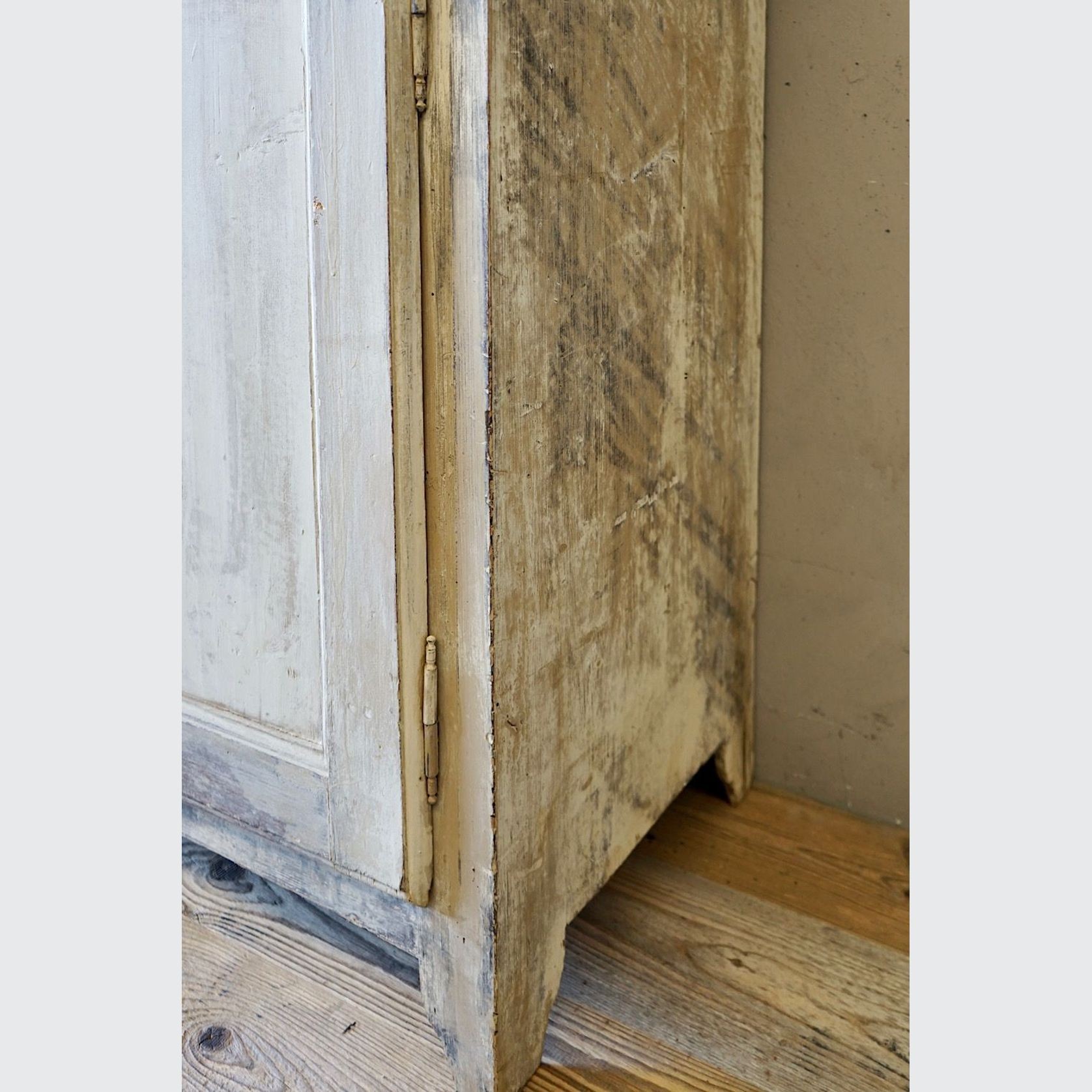 Italian Antique Painted Country Sidebaord gallery detail image