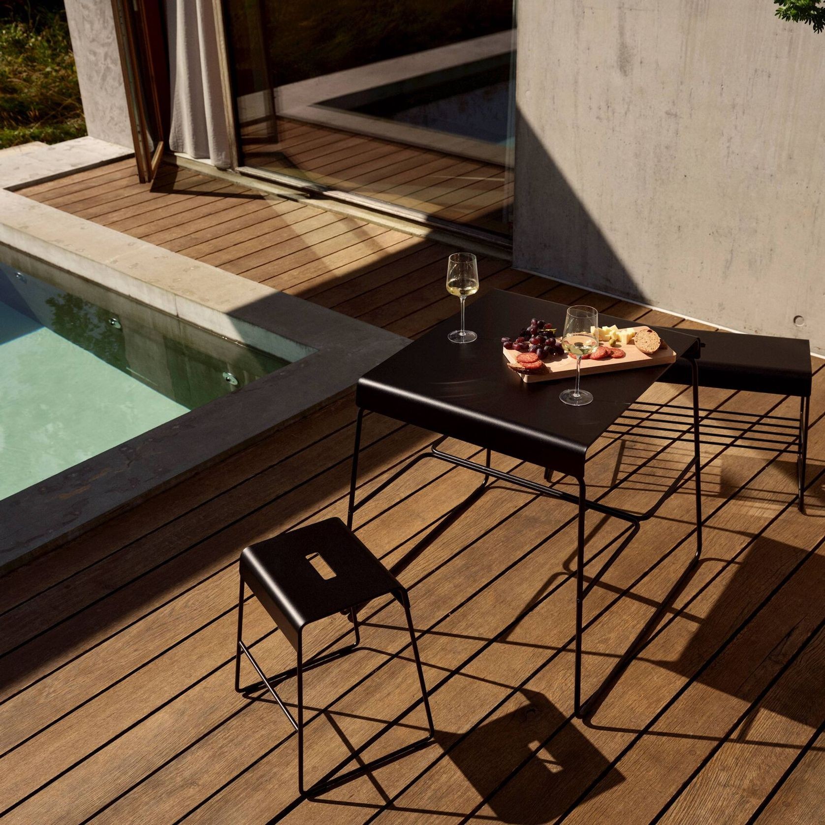 Zone A-Cafe Table | Outdoor gallery detail image