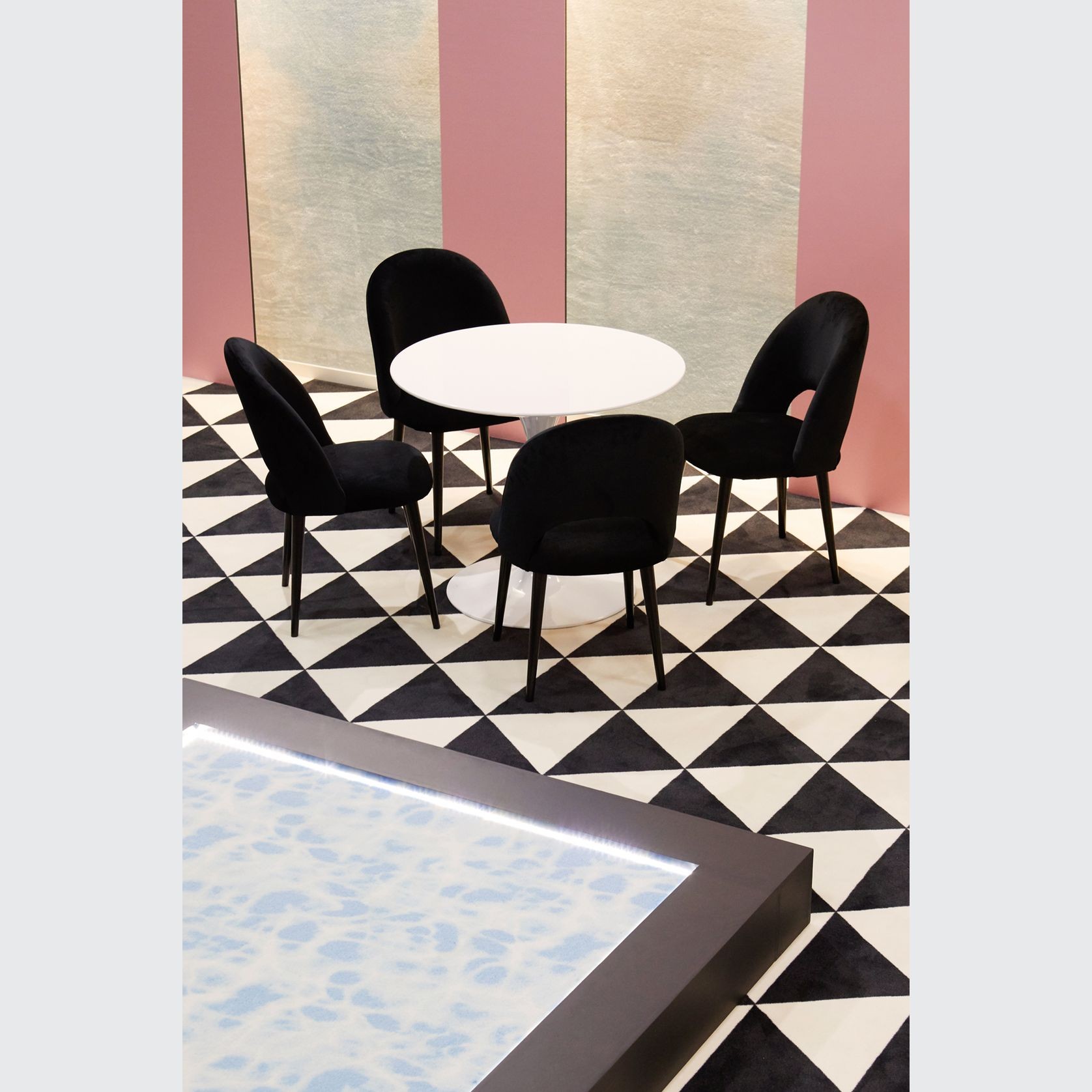 Bloom 1100 gallery detail image