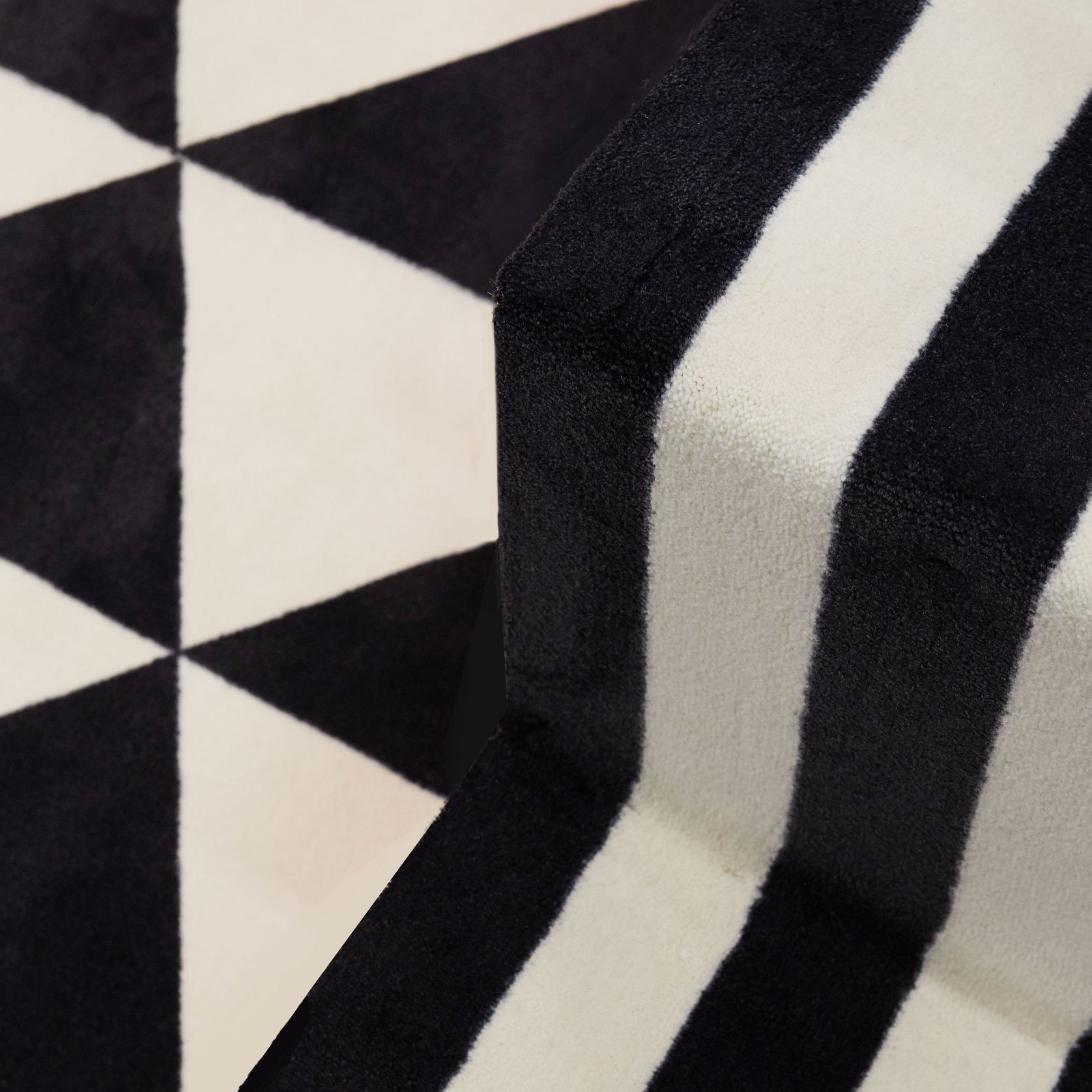 Bloom 1100 gallery detail image