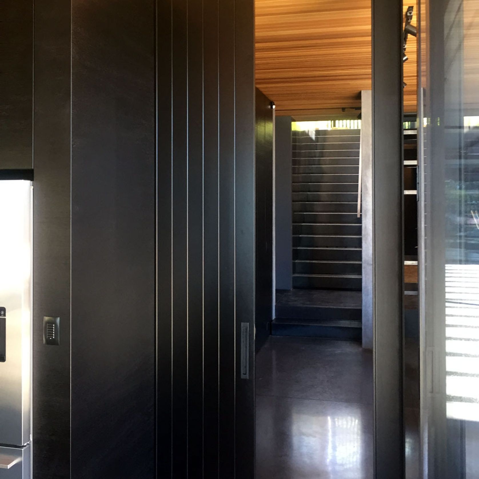 CS SquareStop Cavity Slider gallery detail image