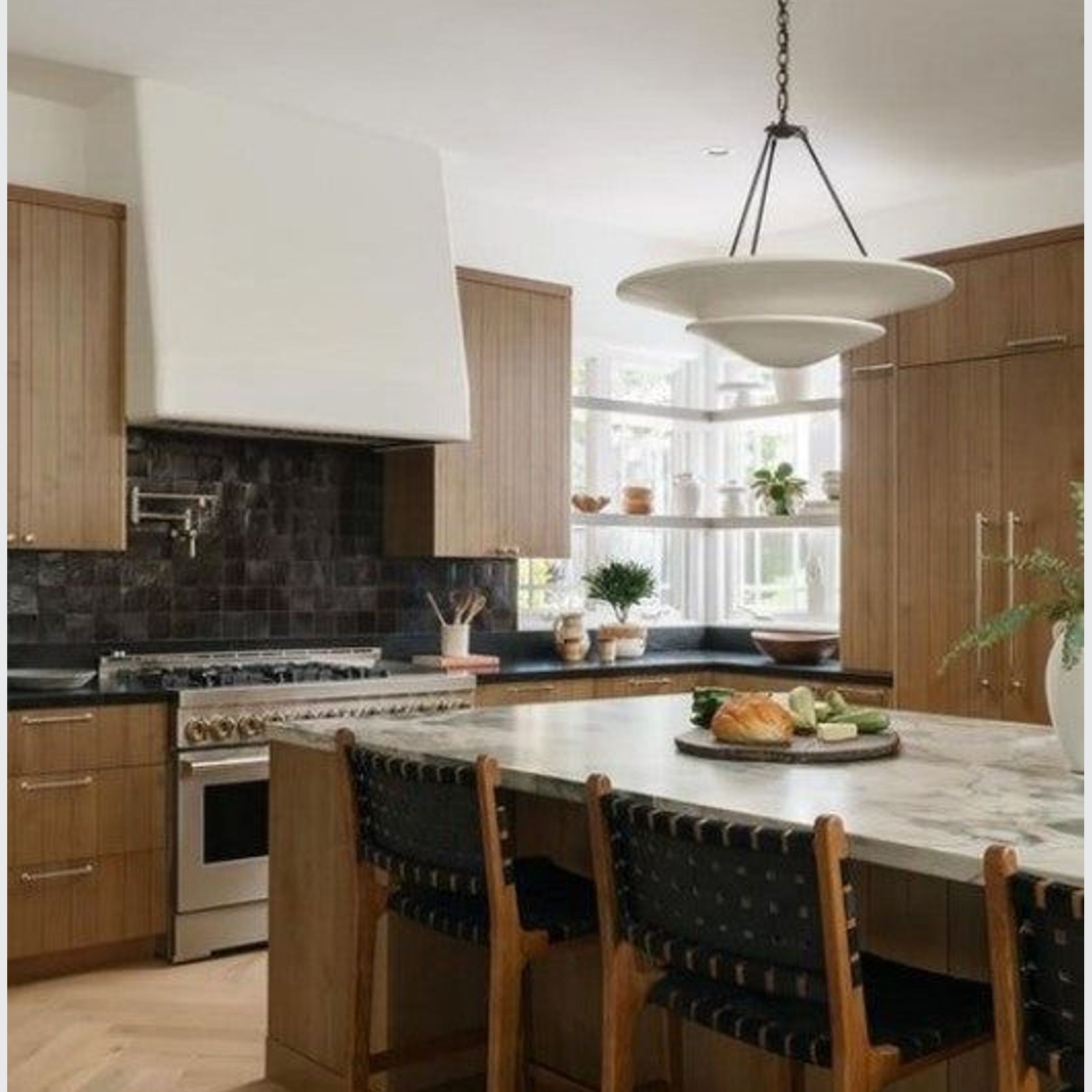 AERIN Mollino Large Tiered Chandelier gallery detail image