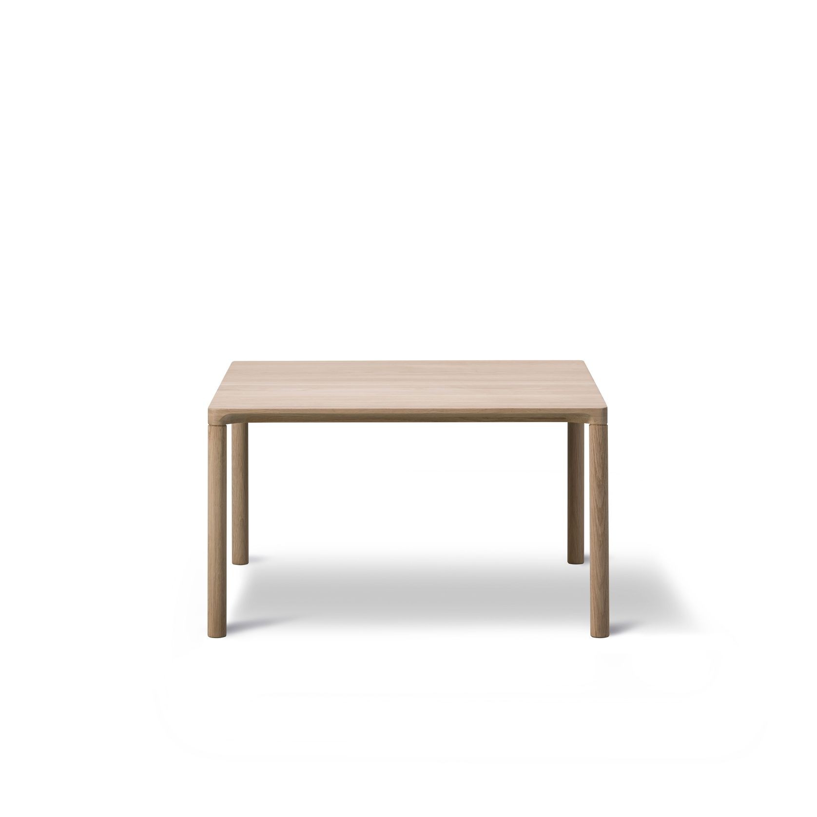 Piloti Side Table - Model 6725 by Fredericia gallery detail image